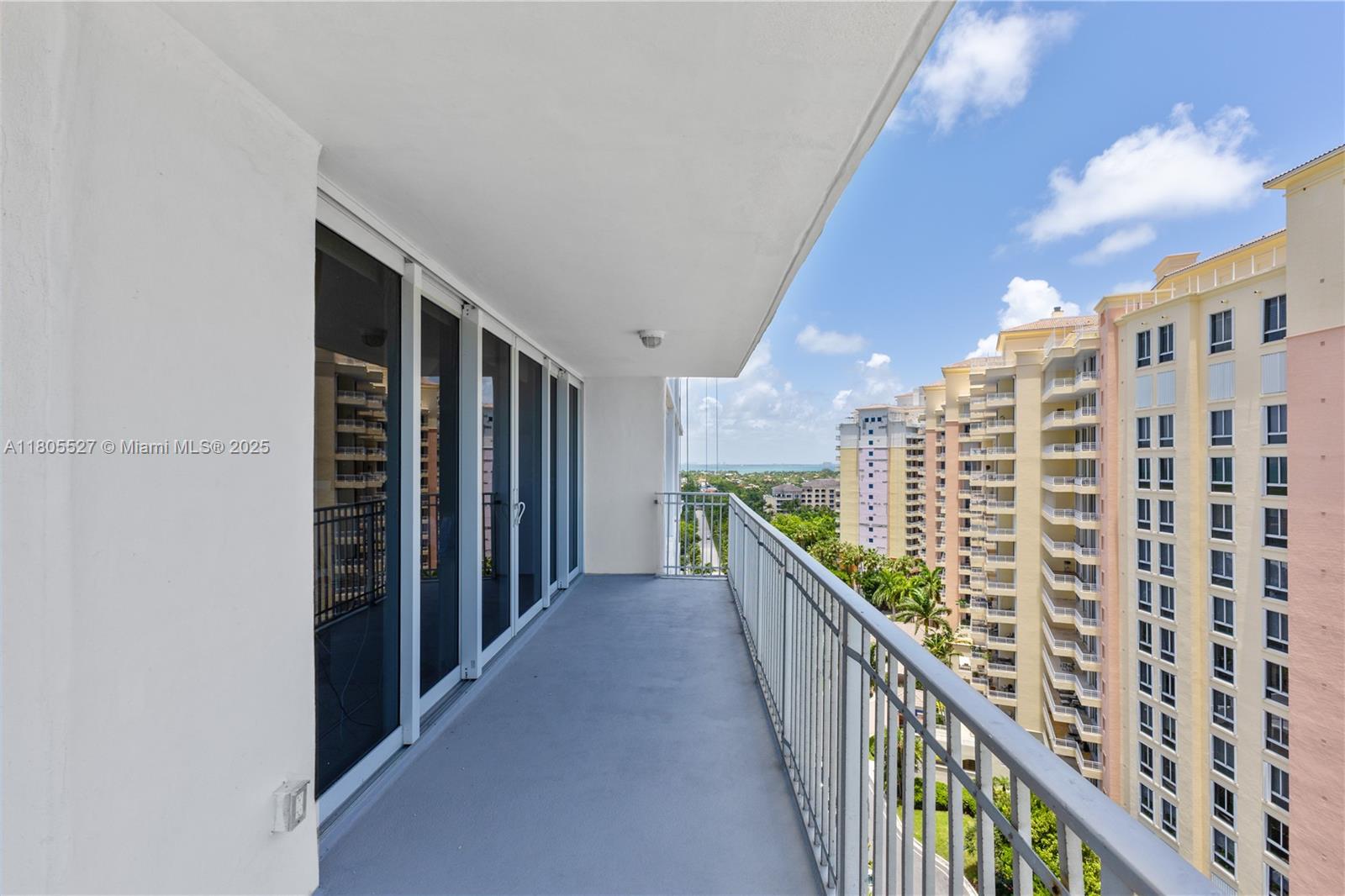 881 Ocean Dr #13H, Key Biscayne FL 33149