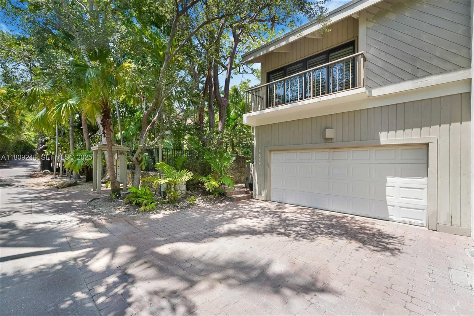 3169 Via Abitare Way #6, Miami FL 33133