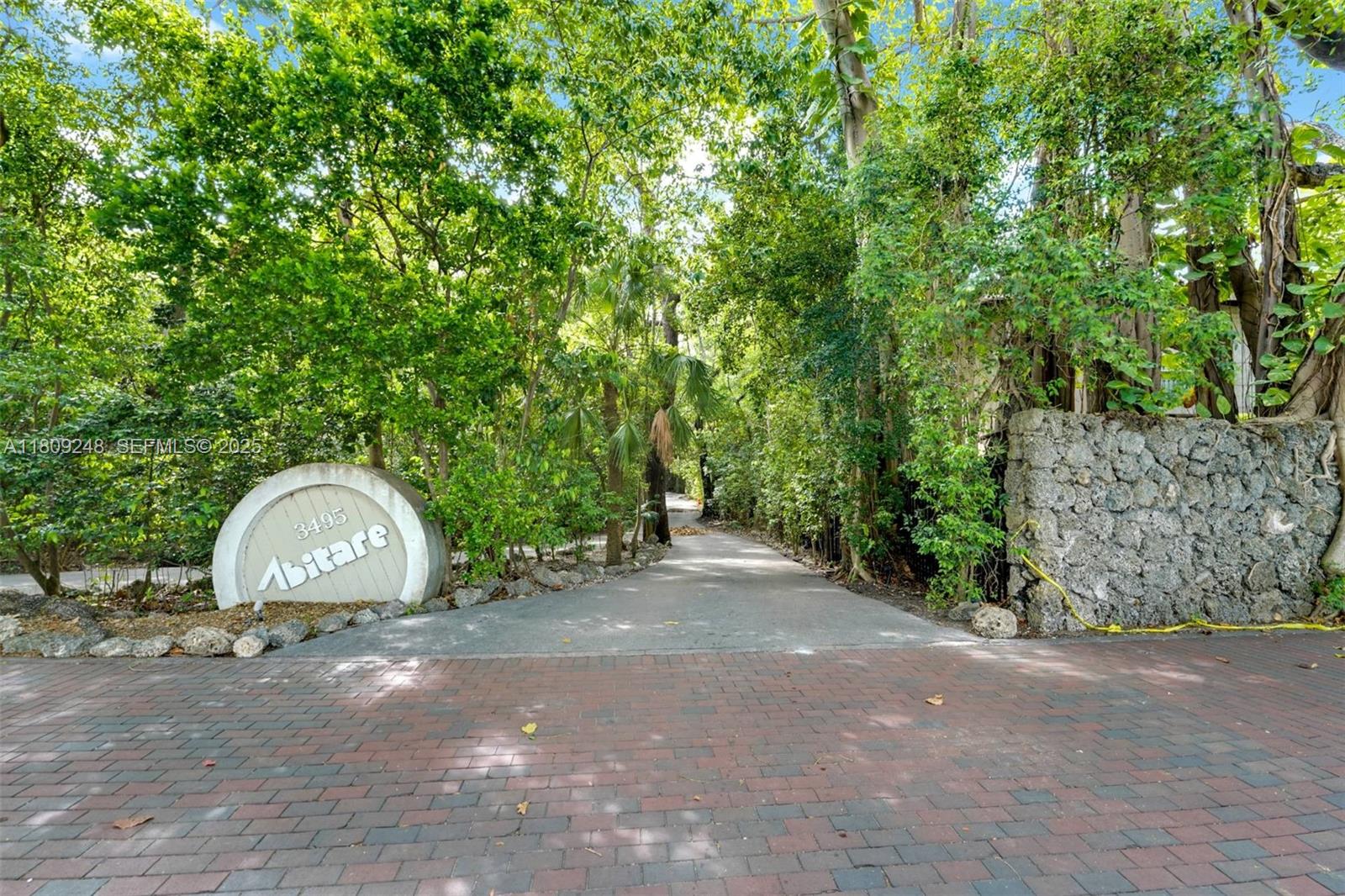 3169 Via Abitare Way #6, Miami FL 33133