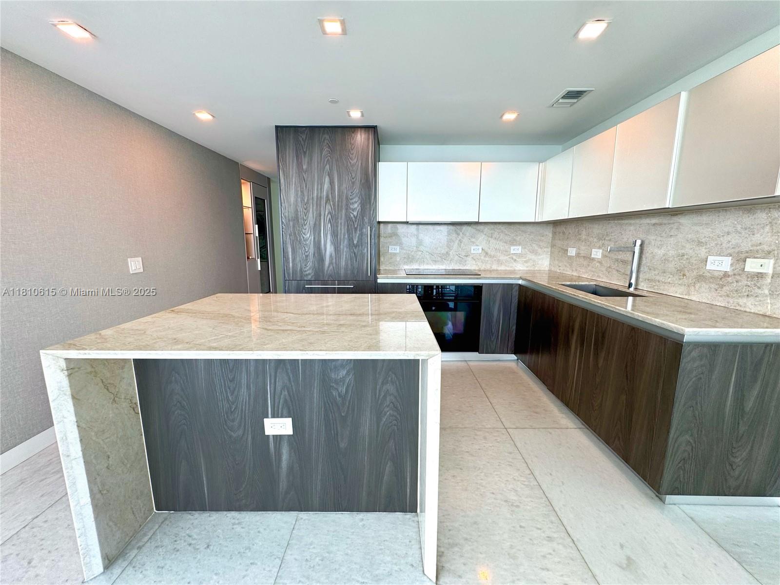 3131 NE 7th Ave #3901, Miami FL 33137