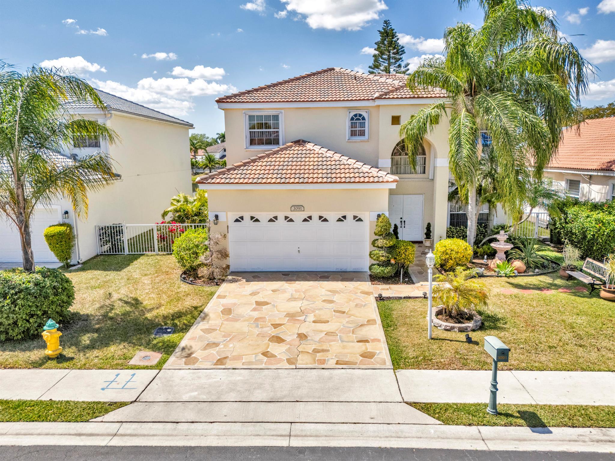 Holiday Springs East