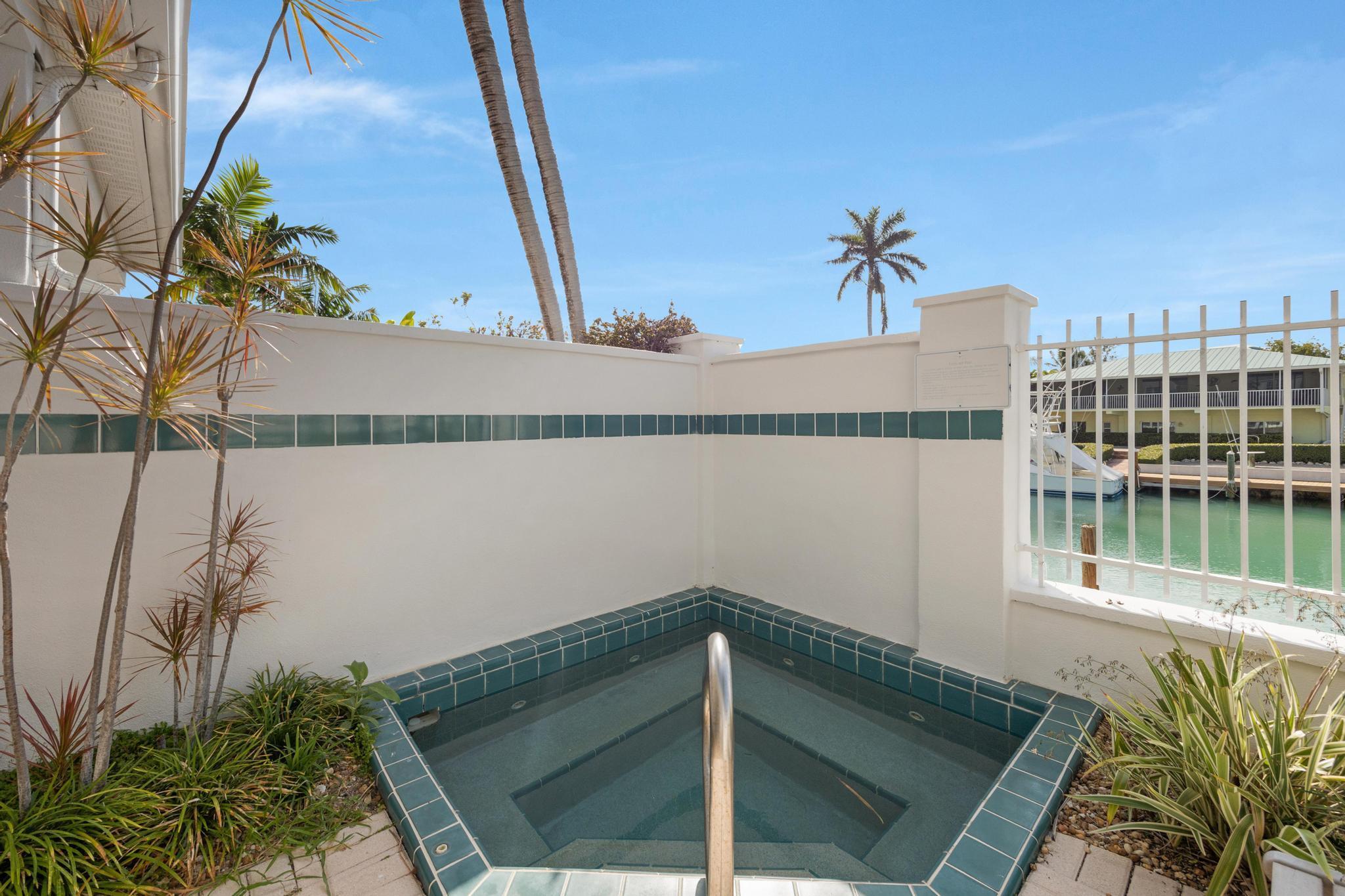 Homes for sale in Duck Key, FL | 7021 Harbor Village Dr, Duck Key, FL 33050 | MLS# R11094163