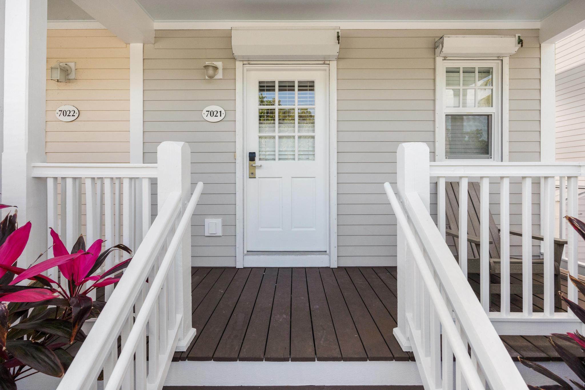 Homes for sale in Duck Key, FL | 7021 Harbor Village Dr, Duck Key, FL 33050 | MLS# R11094163