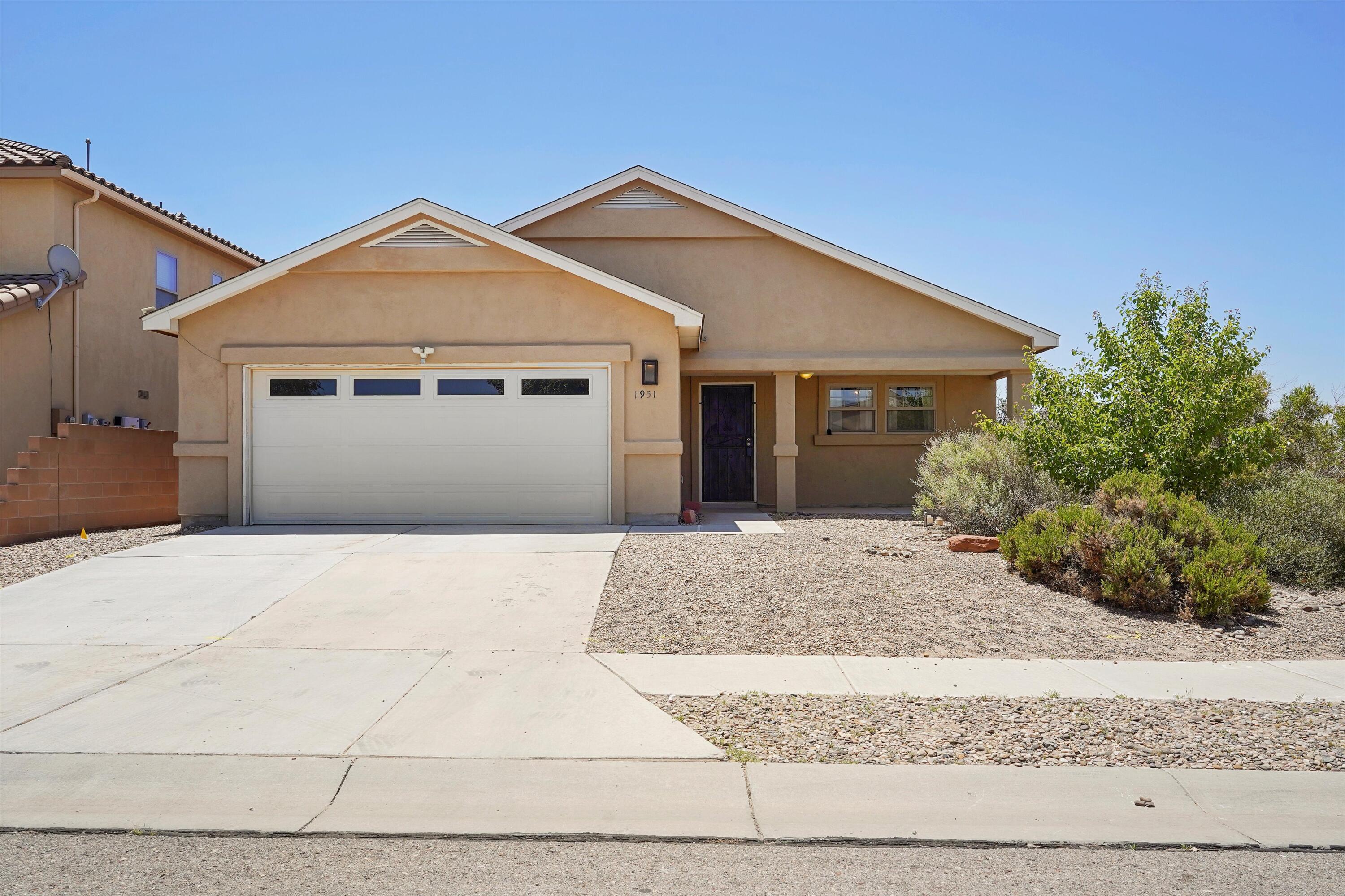 Homes for sale in Los Lunas, NM | 1951 Corta Rustica, Los Lunas, NM 87031 | MLS# 1084752