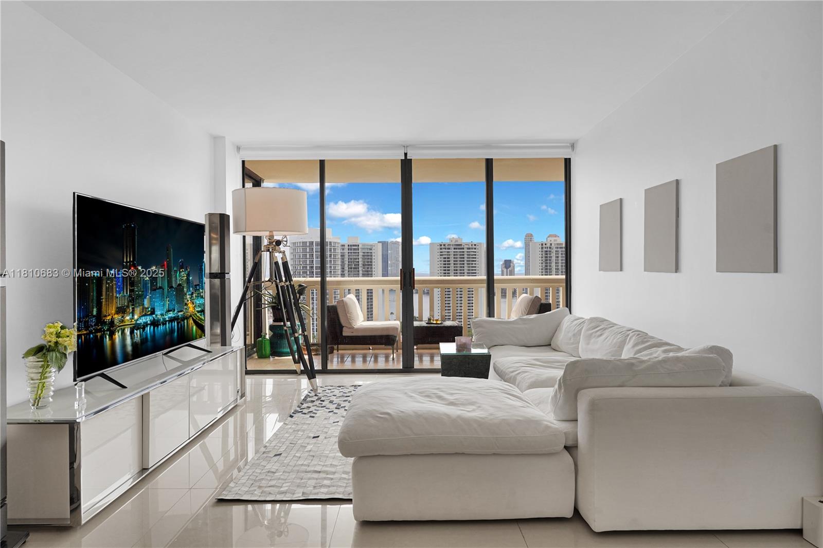 1000 Island Blvd #2508, Aventura FL 33160