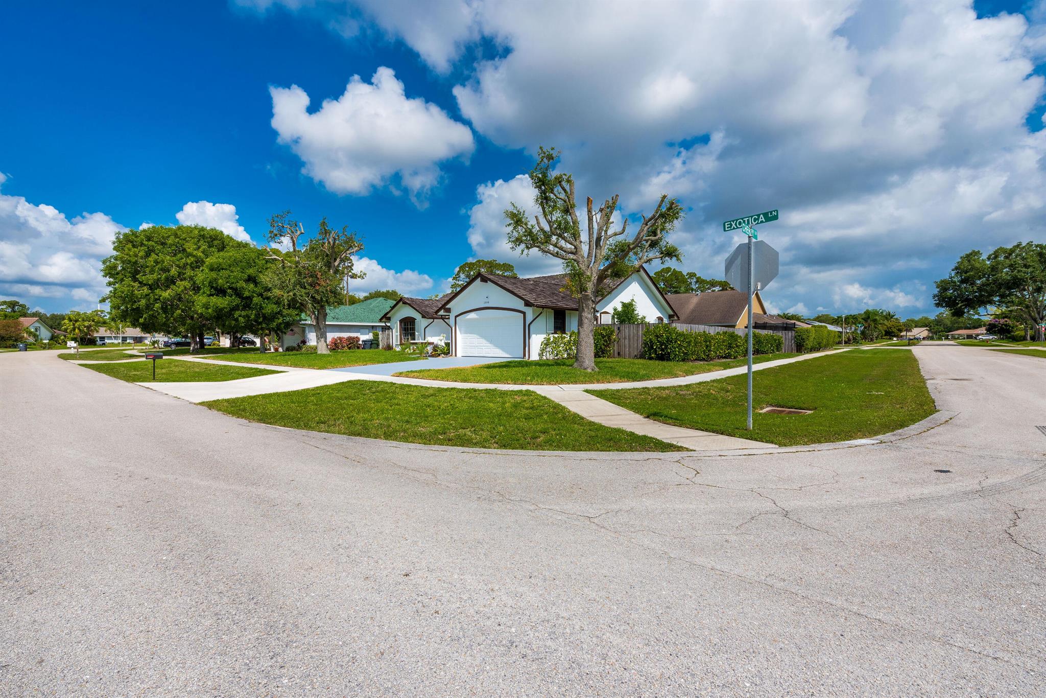 Homes for sale in Wellington, FL | 13566 Exotica Lane, Wellington, FL 33414 | MLS# R11094443