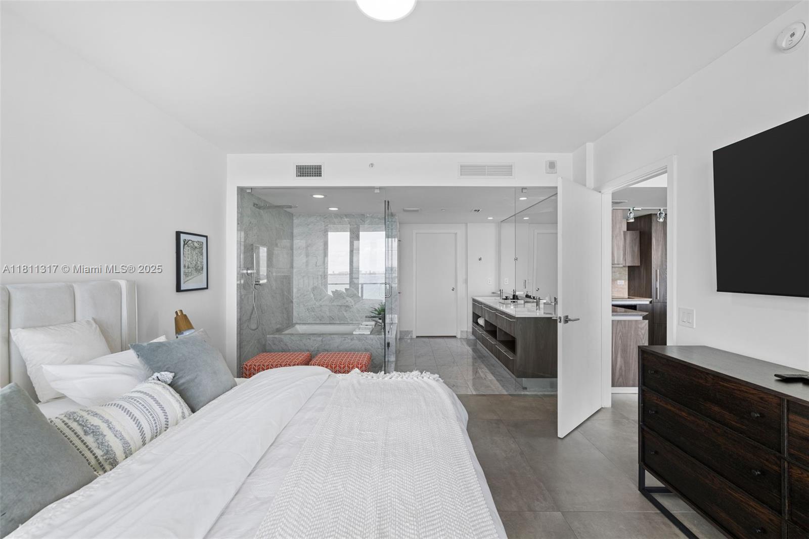 3131 NE 7th Ave #1006, Miami FL 33137