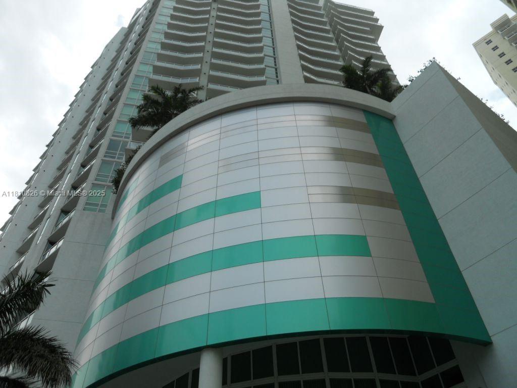 The Emerald At Brickell C