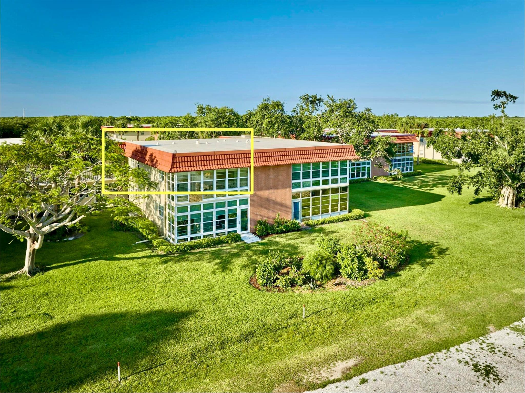 Homes for sale in Vero Beach, FL | 70 Royal Oak Court #206, Vero Beach, FL 32962 | MLS# R11094523