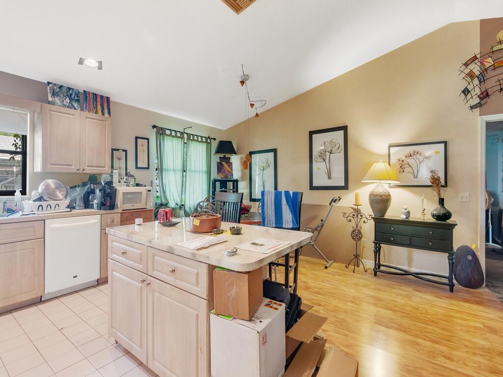 Homes for sale in Vero Beach, FL | 3625 2Nd Lane, Vero Beach, FL 32968 | MLS# R11094547