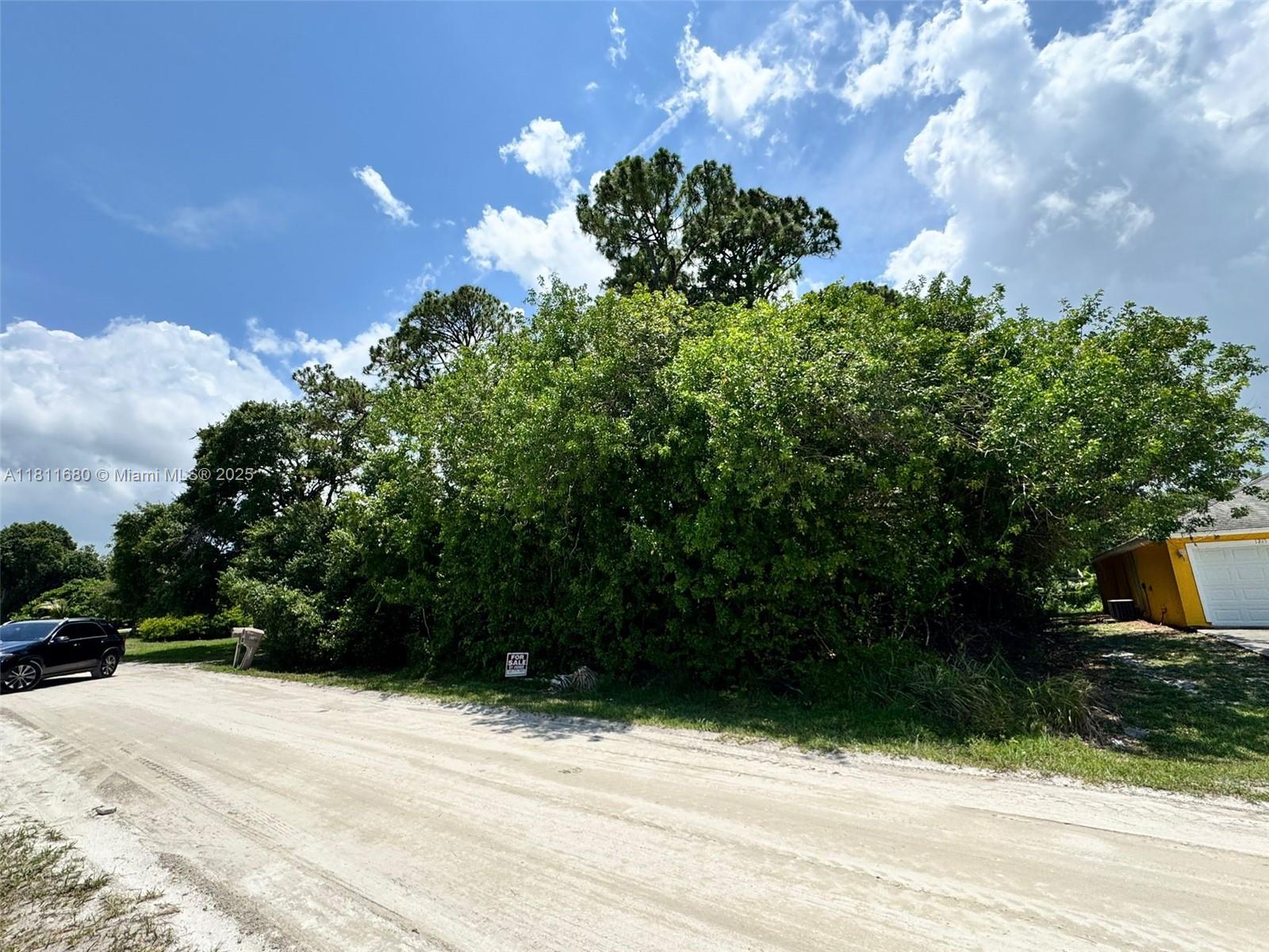 Homes for sale in Vero Beach, FL | 1225 Sw 12th Ct Sw, Vero Beach, FL 32962 | MLS# A11811680