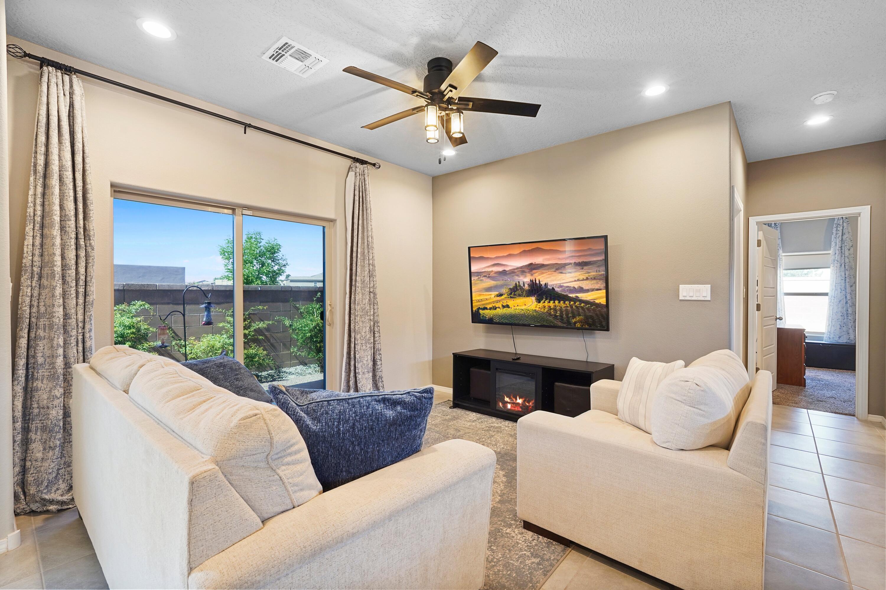 Homes for sale in Los Lunas, NM | 1672 Tierra Verde Loop, Los Lunas, NM 87031 | MLS# 1084871