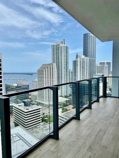 Reach At Brickell City