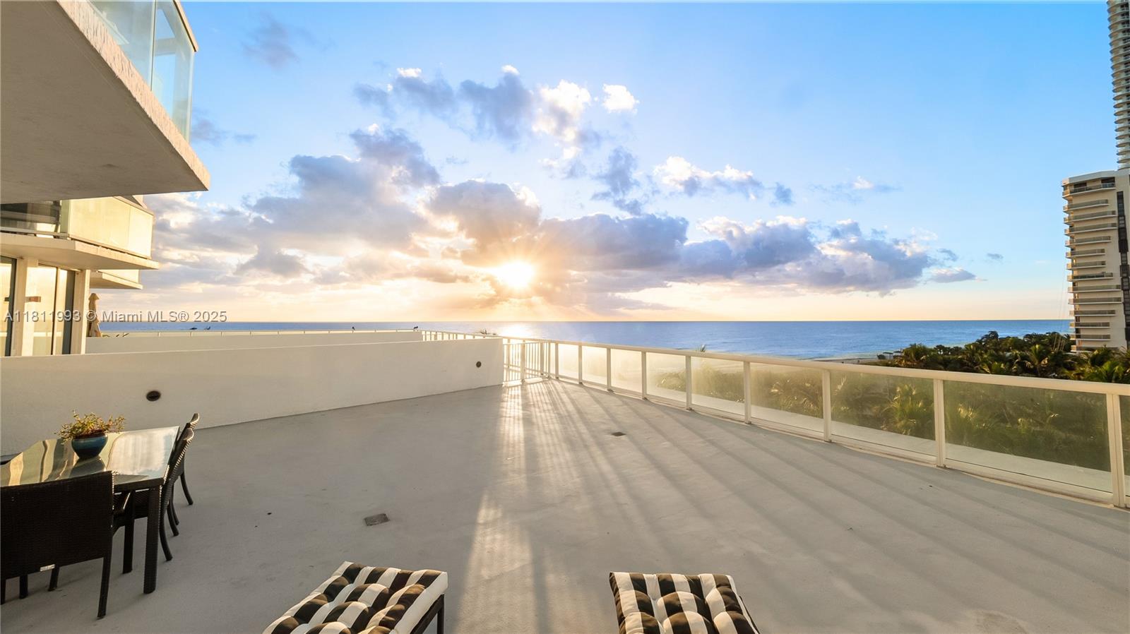 Condo for Sale in Miami Beach, FL