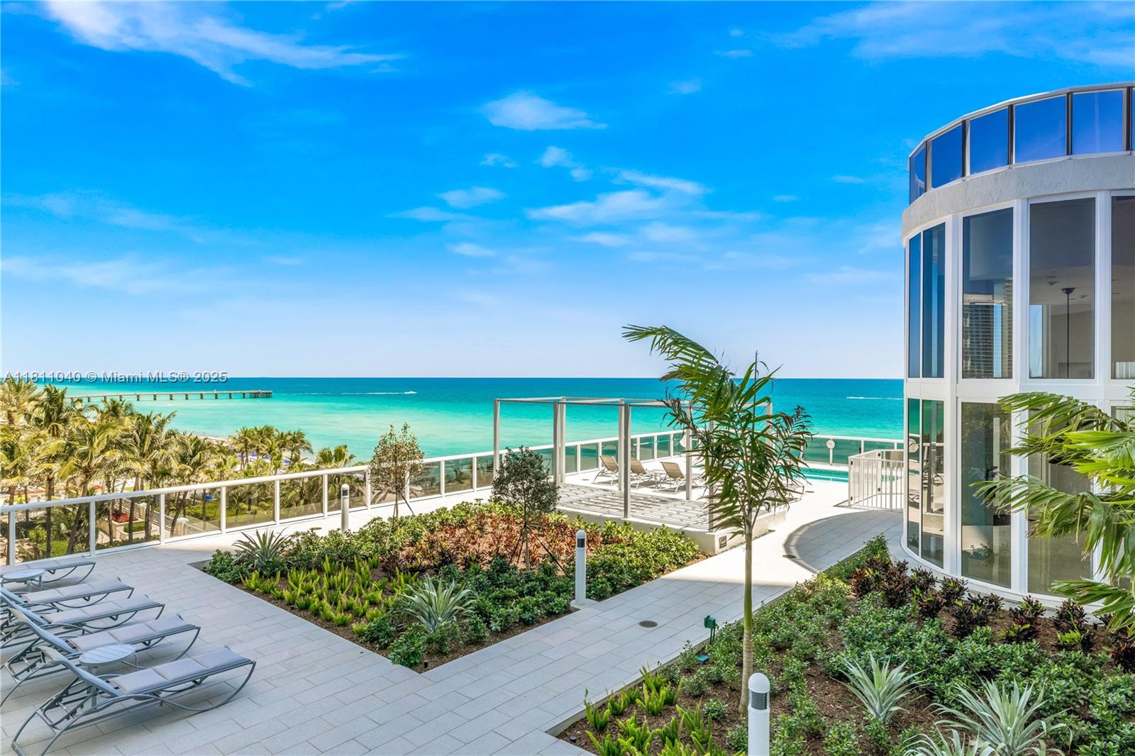 Condo for Sale in Sunny Isles Beach, FL