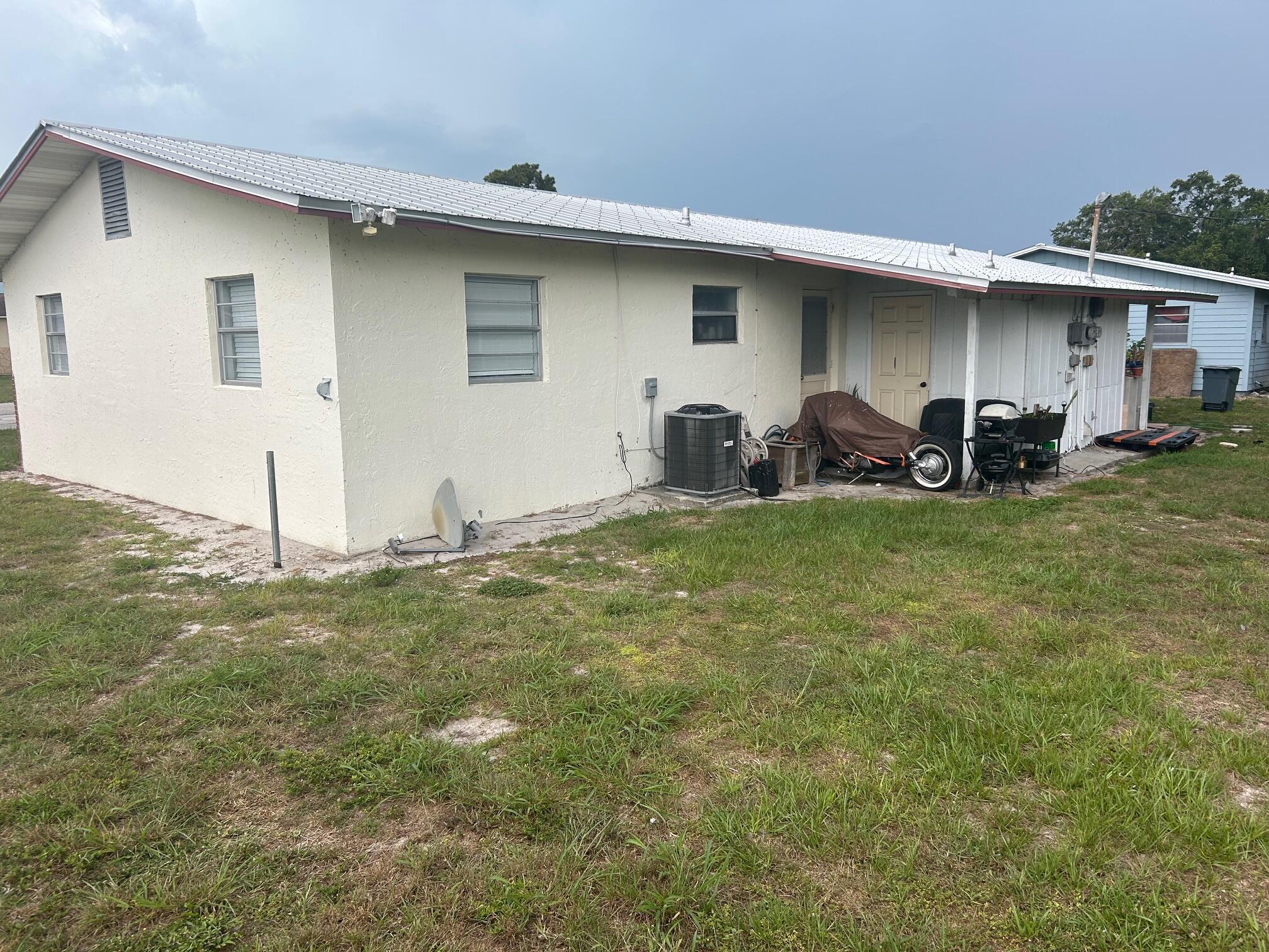 Homes for sale in Fort Pierce, FL | 2536 Seneca Avenue, Fort Pierce, FL 34946 | MLS# R11094783