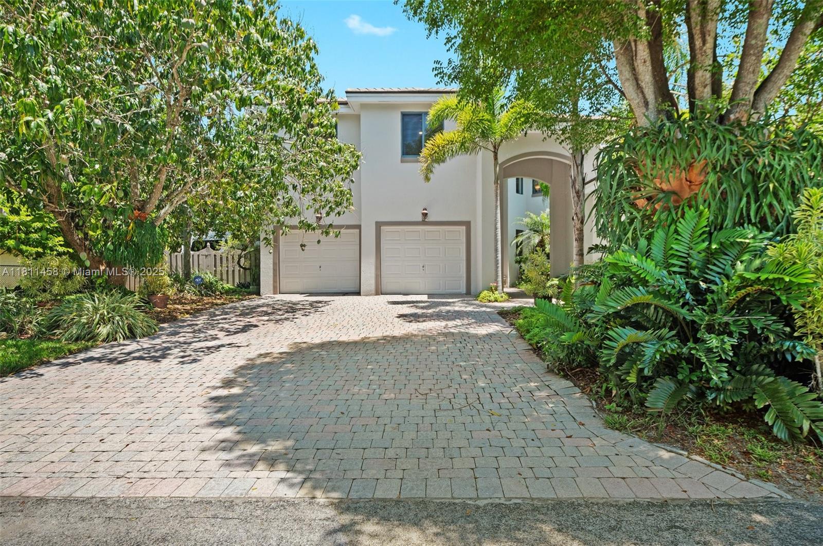 Homes for sale in Palmetto Bay, FL | 8205 Sw 171st Ter, Palmetto Bay, FL 33157 | MLS# A11811458