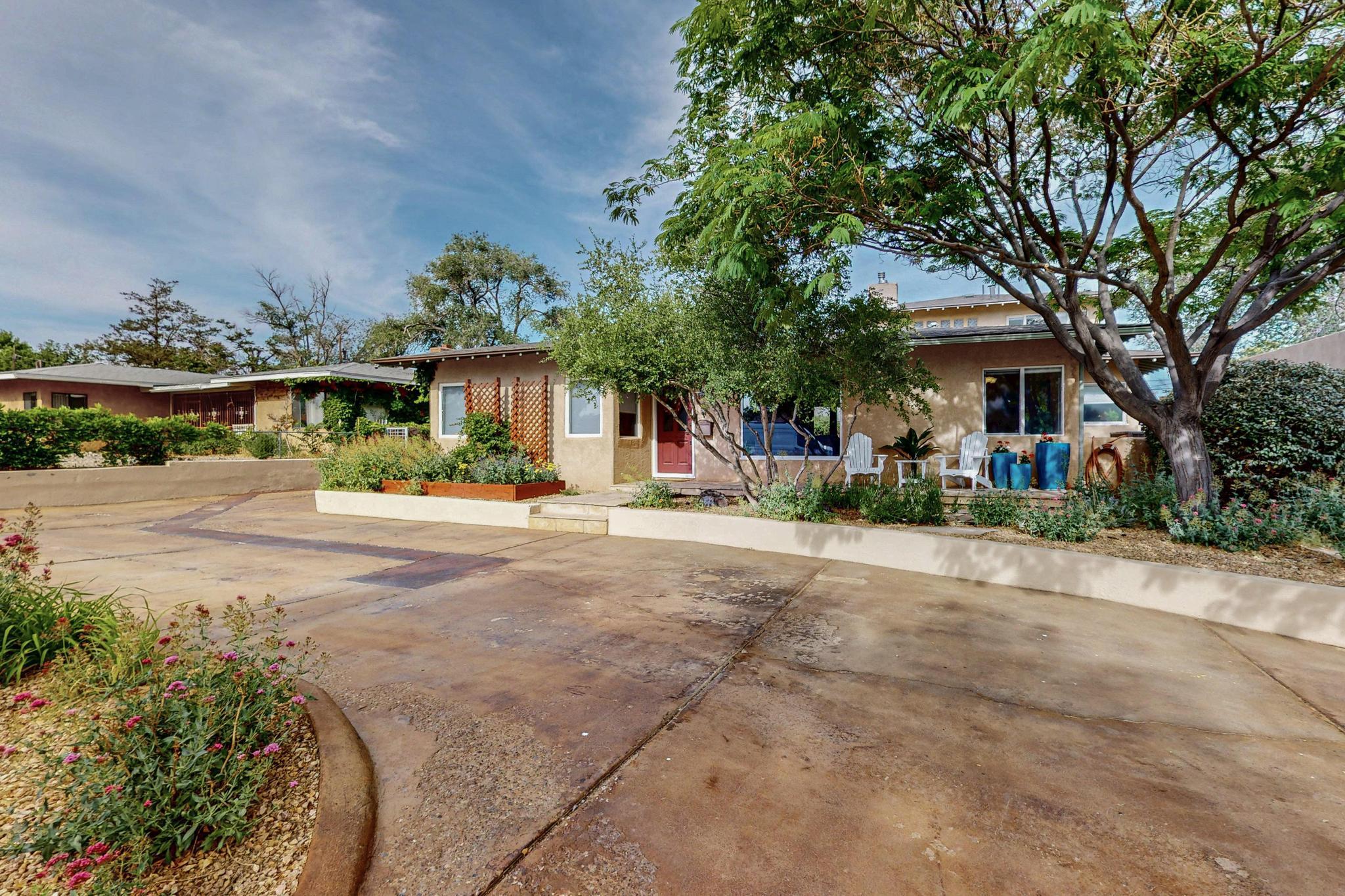 Homes for sale in Albuquerque, NM | 1017 Pampas Dr Se, Albuquerque, NM 87108 | MLS# 1084927