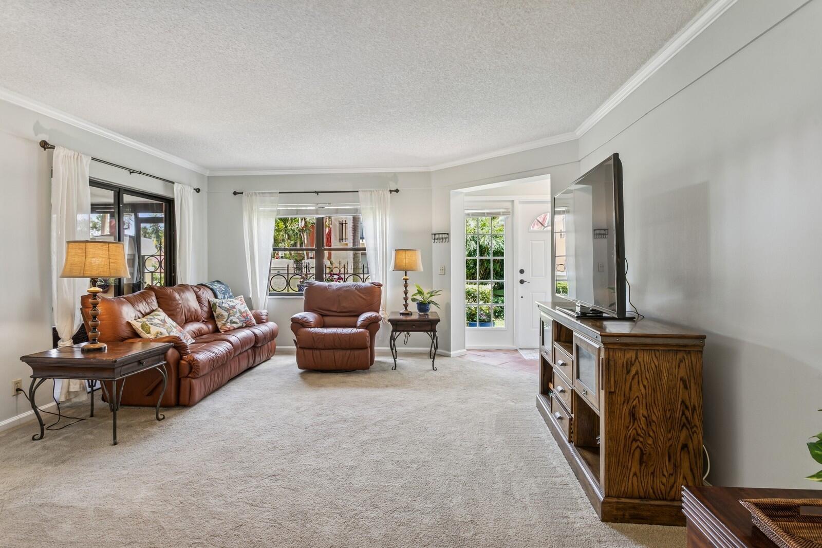 Homes for sale in Juno Beach, FL | 24 Uno Lago Dr, Juno Beach, FL 33408 | MLS# R11094848