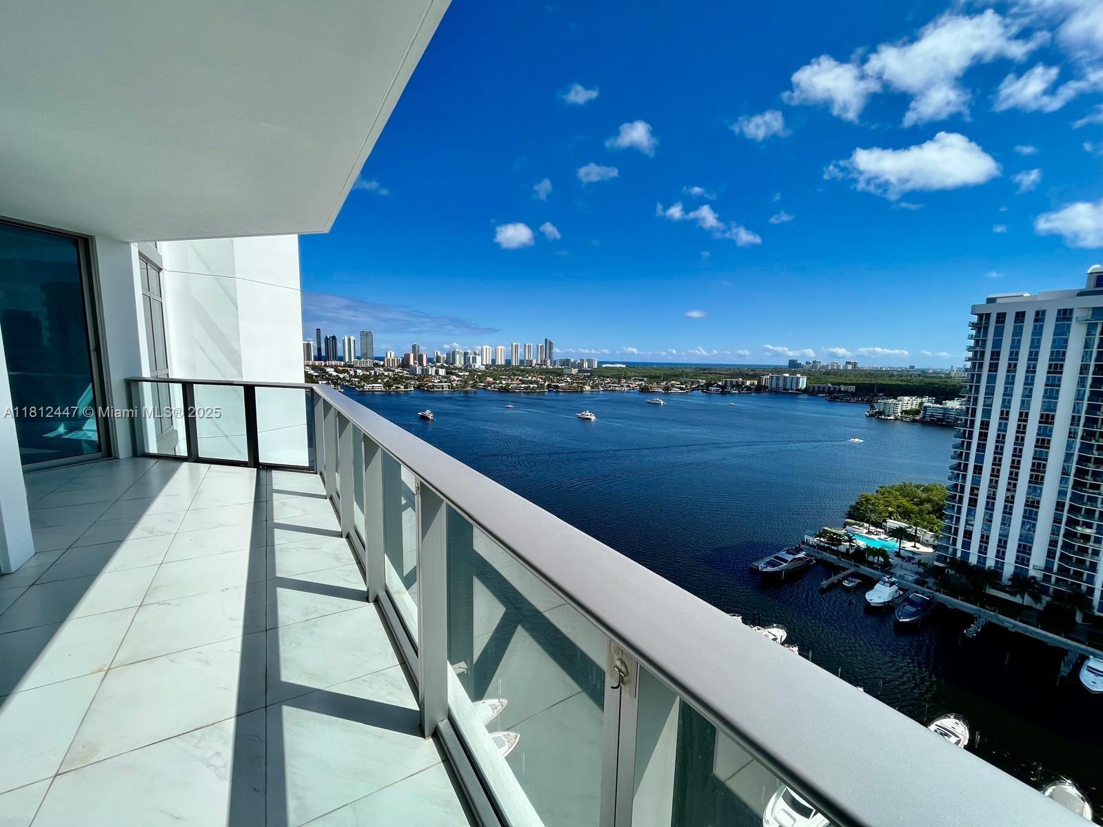 Apartamento en Venta en North Miami Beach, FL