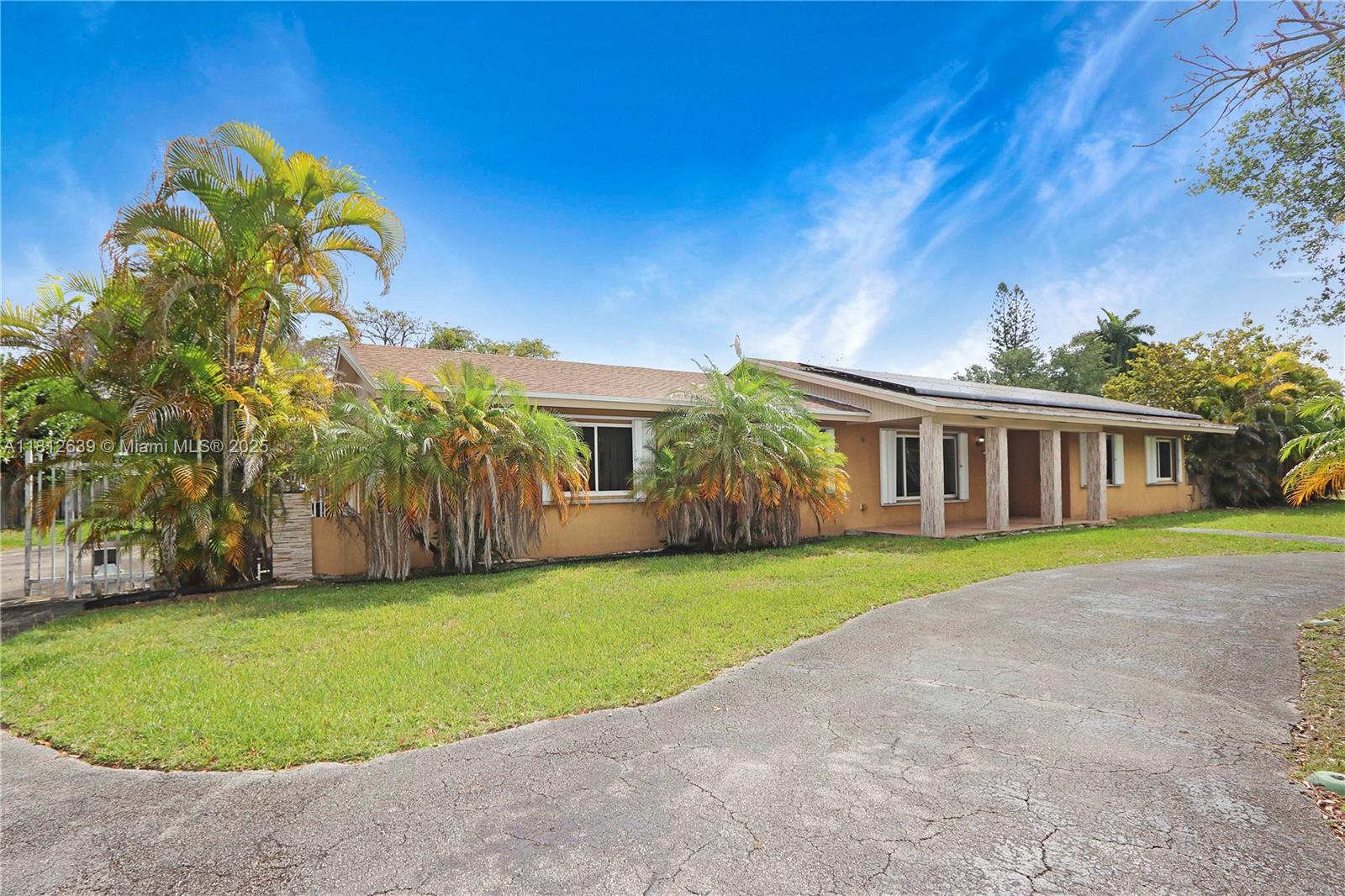 Homes for sale in Palmetto Bay, FL | 17501 Sw 89Th Ave, Palmetto Bay, FL 33157 | MLS# A11812639