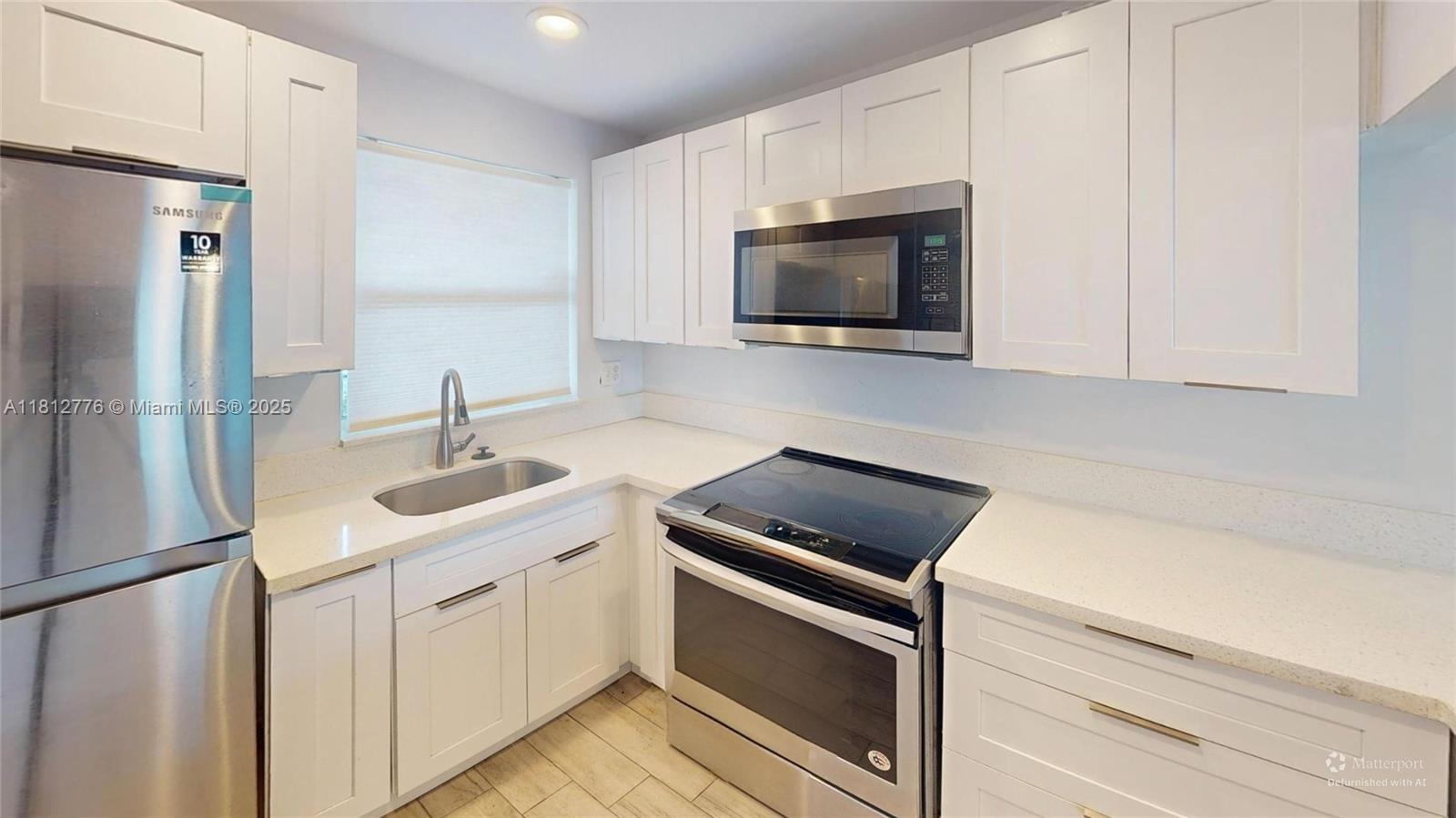 Sunrise Lakes 87 Condo