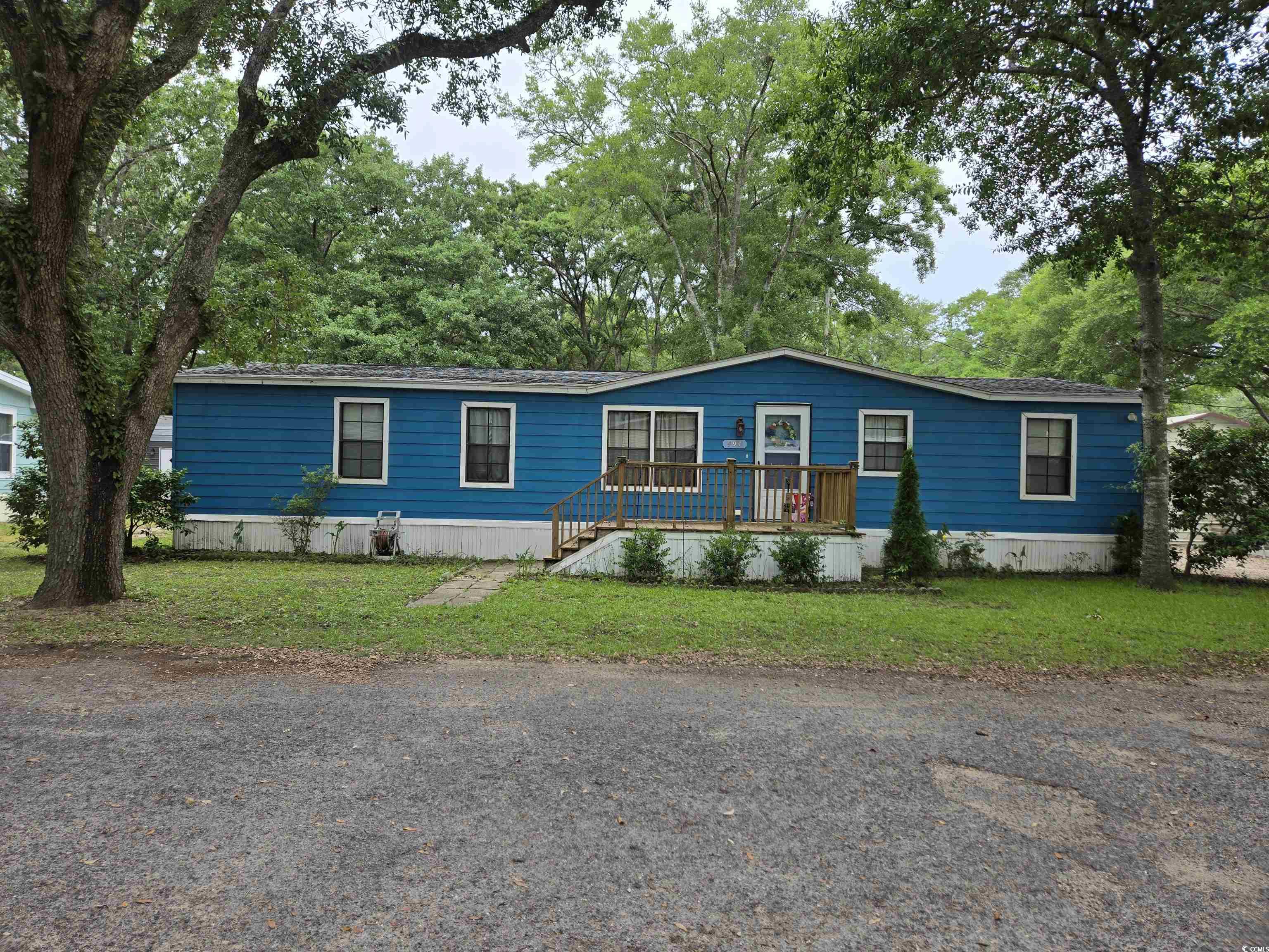 494 Clubhouse Dr. Garden City, SC 29576