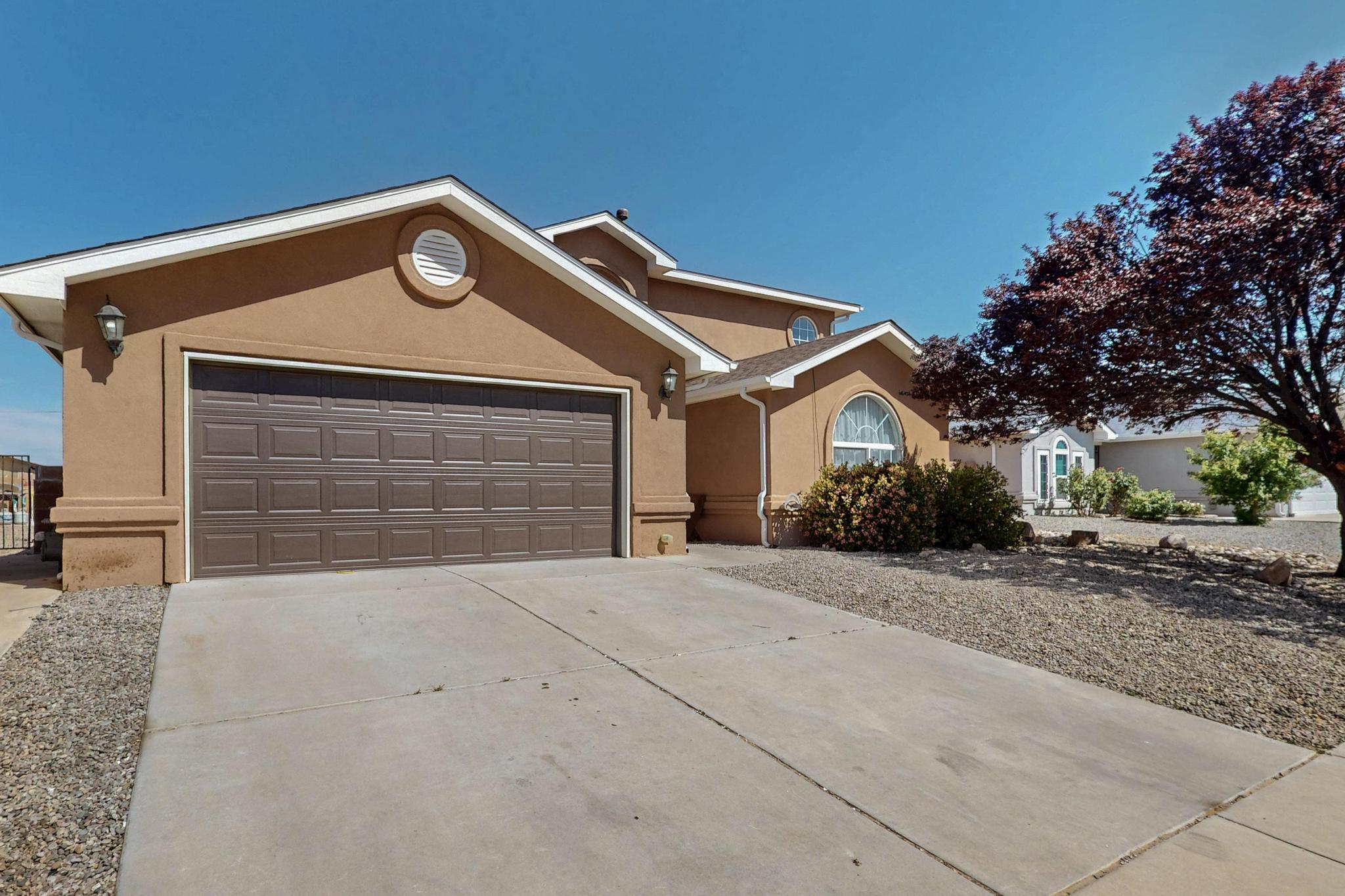 Homes for sale in Los Lunas, NM | 1034 Wagon Trail St, Los Lunas, NM 87031 | MLS# 1085038