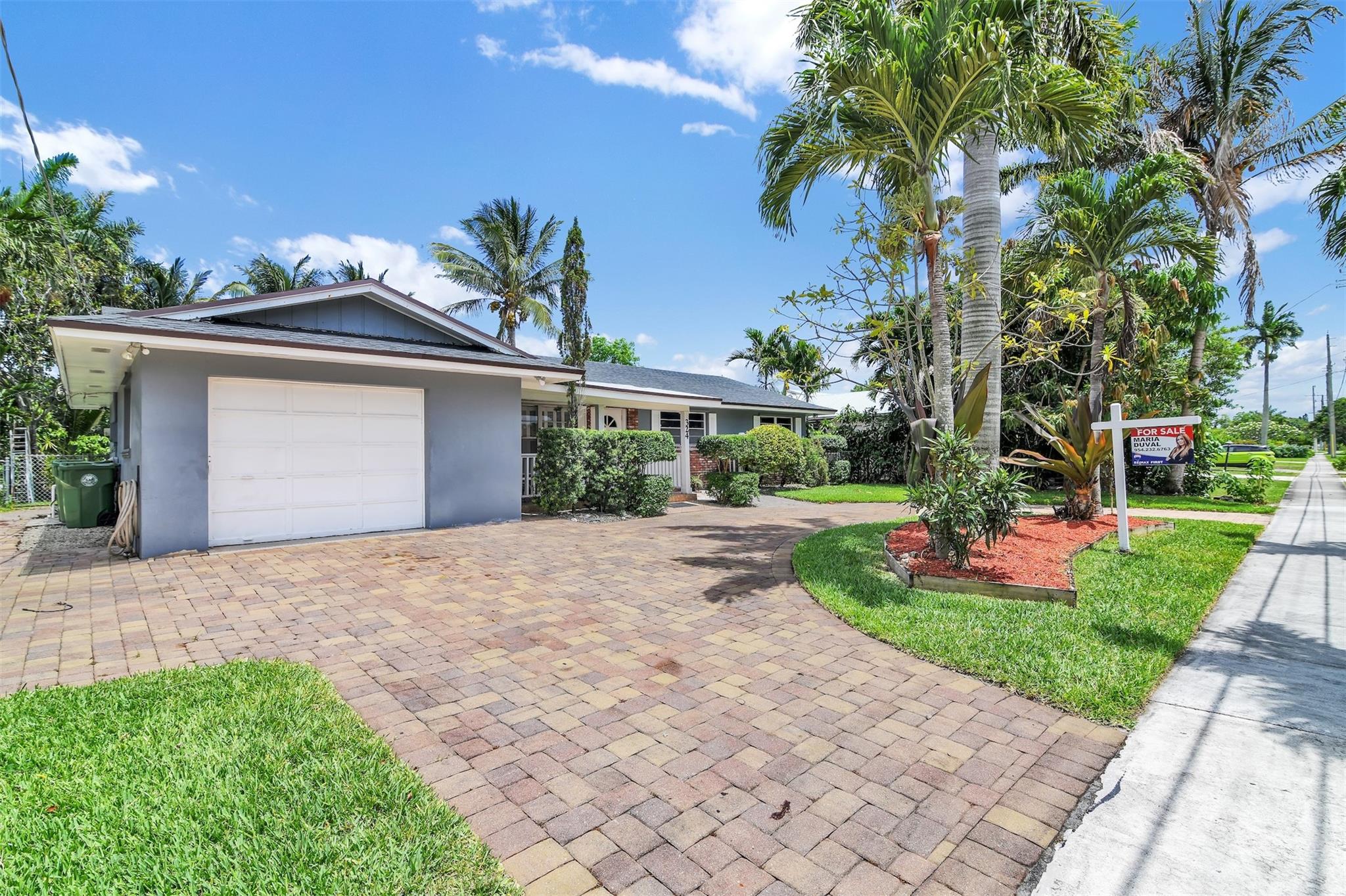 Homes for sale in Palm Springs, FL | 324 Davis Rd, Palm Springs, FL 33461 | MLS# F10506701