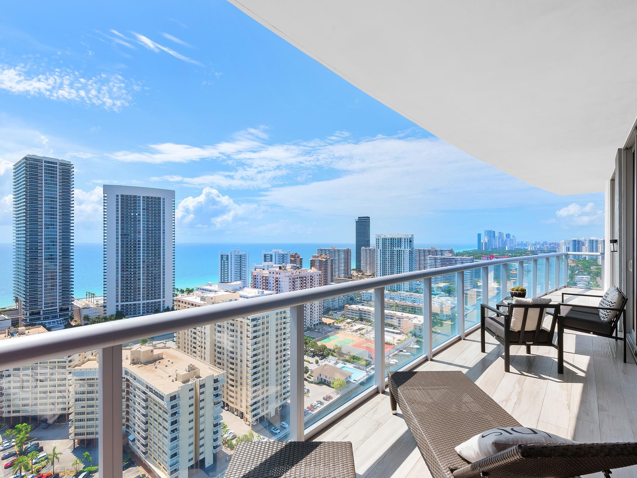 Condo for Sale in Hallandale Beach, FL
