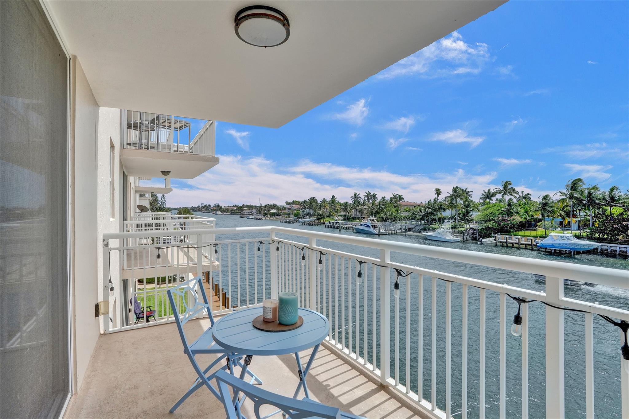 Hillsboro Le Baron Condo