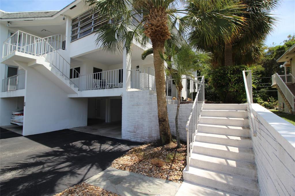 Boca Raton Square Gateway