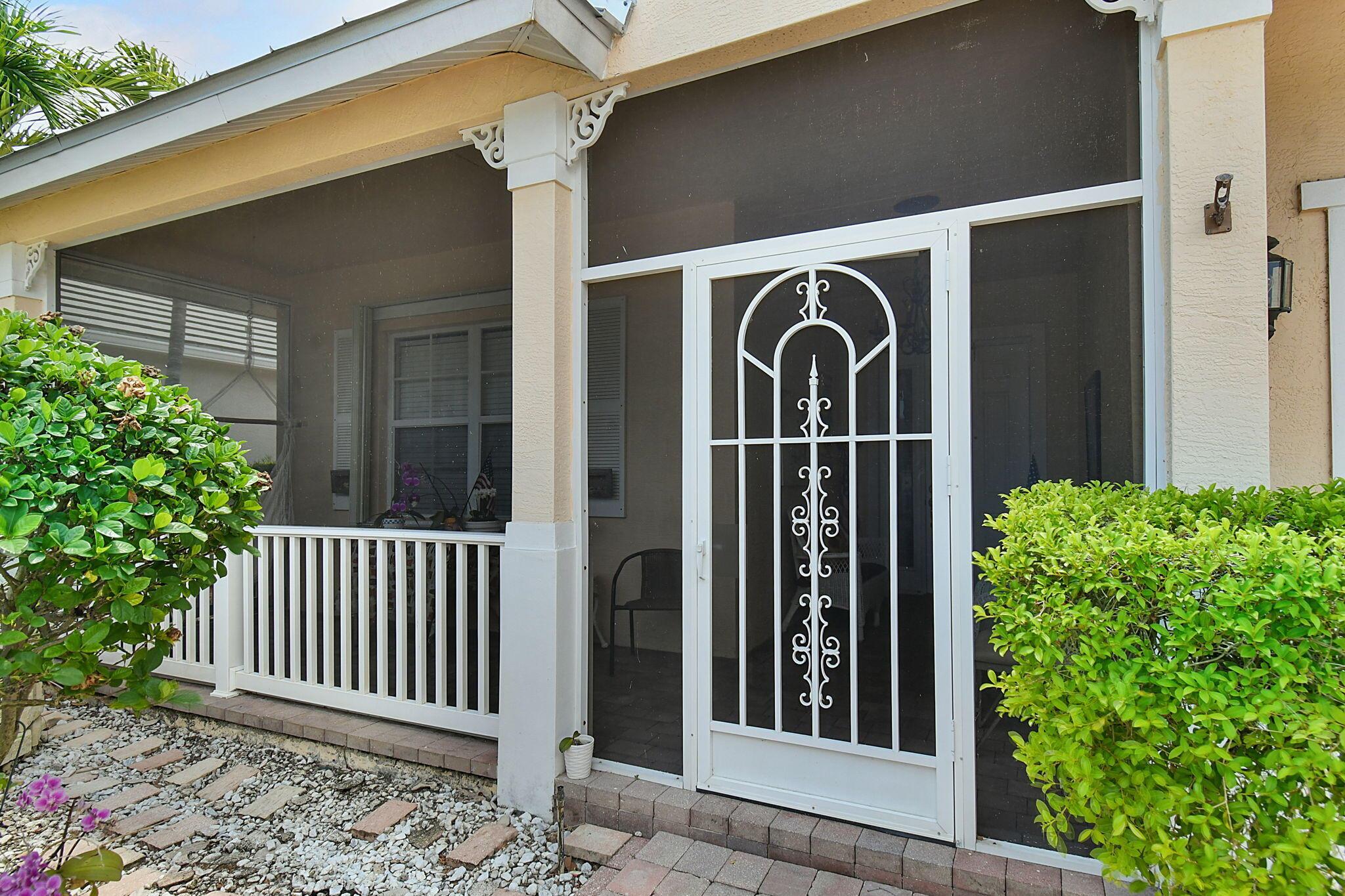 Homes for sale in Port St Lucie, FL | 107 Nw Summerville Court, Port St Lucie, FL 34986 | MLS# R11095620