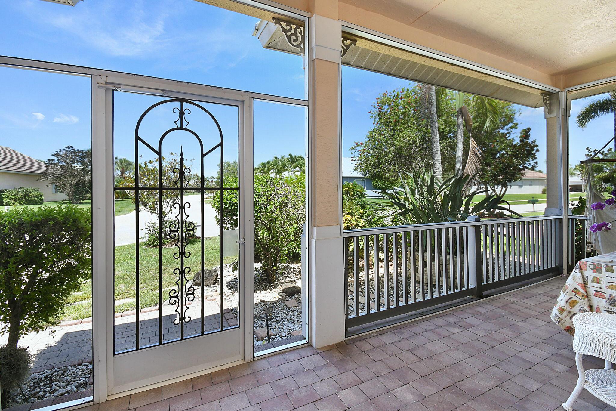 Homes for sale in Port St Lucie, FL | 107 Nw Summerville Court, Port St Lucie, FL 34986 | MLS# R11095620