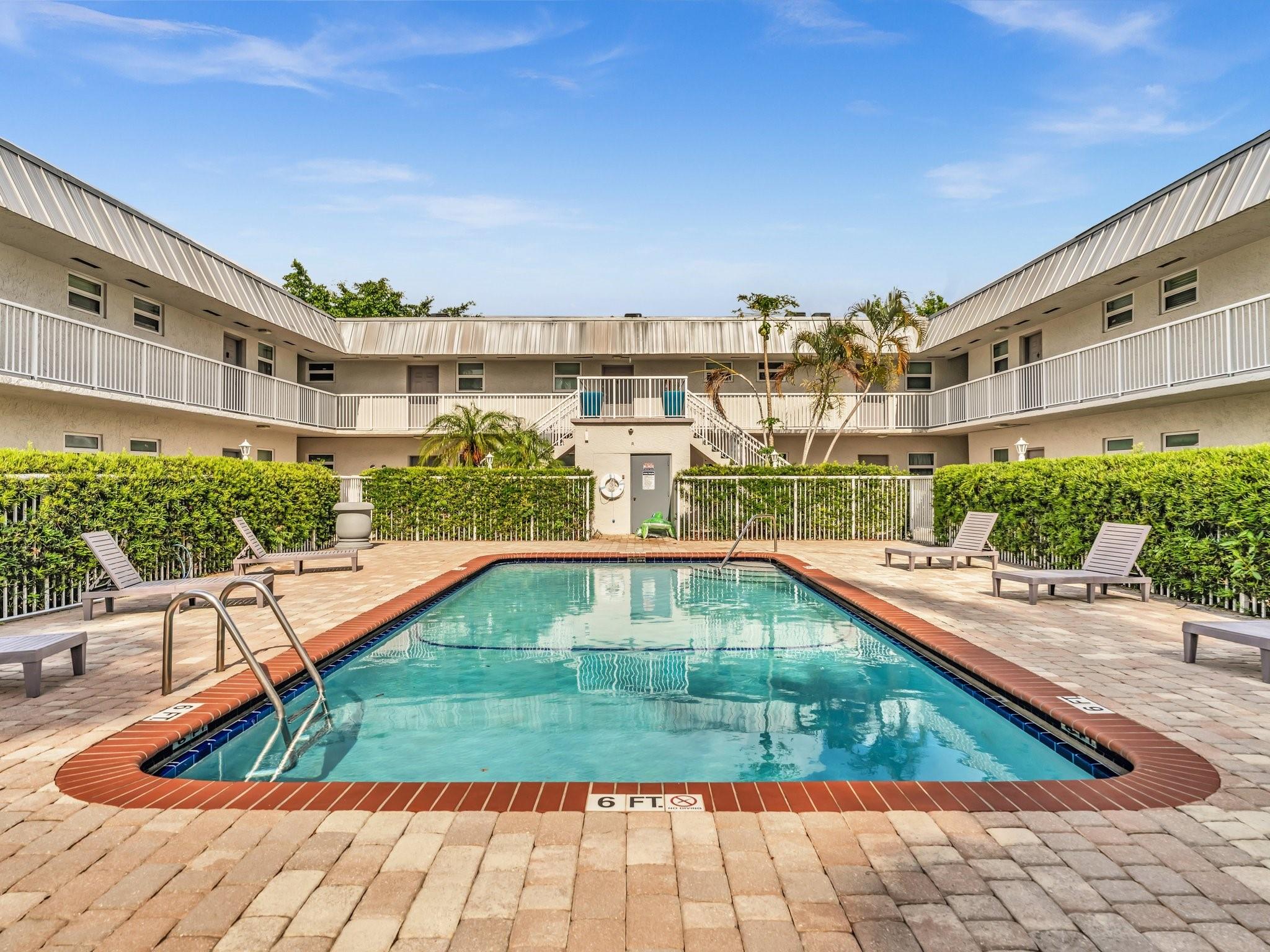 Homes for sale in Pembroke Pines, FL | 2050 N Douglas Rd #211, Pembroke Pines, FL 33024 | MLS# F10506802