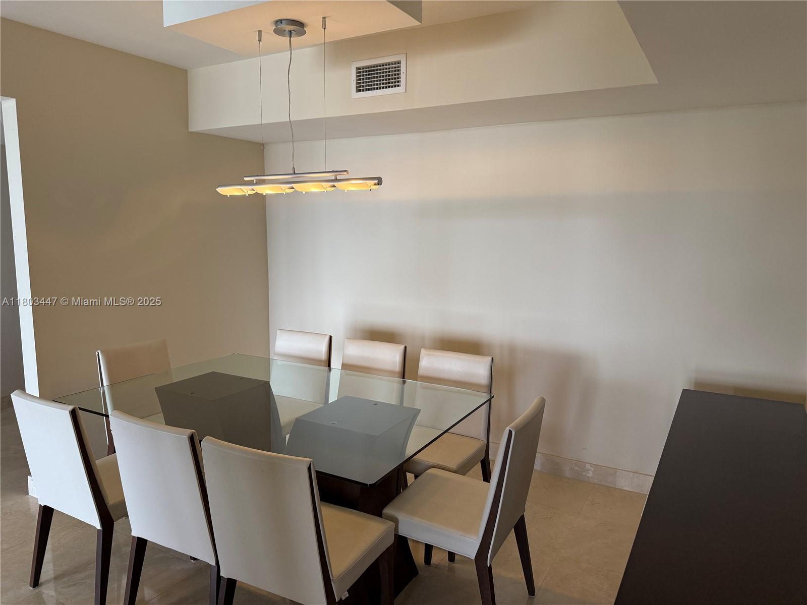 Condo for Rent in Aventura, FL