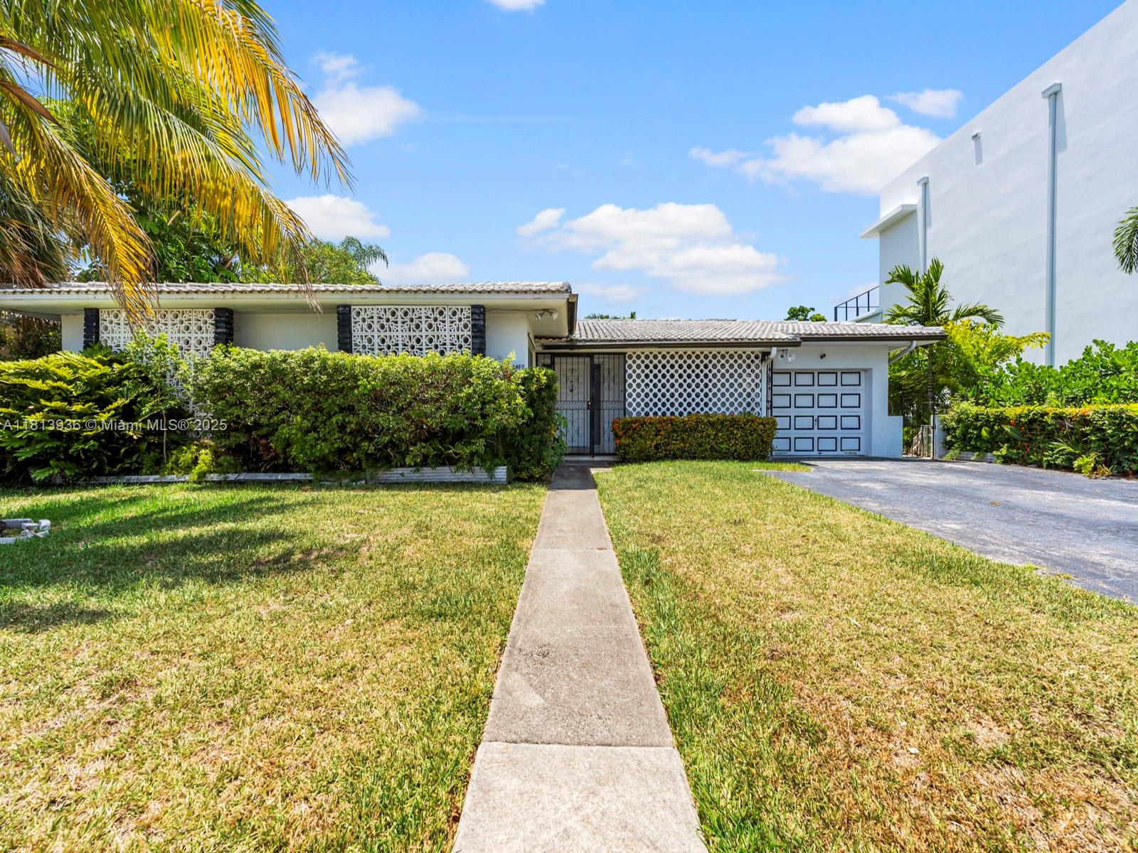 Homes for sale in North Miami, FL | 12480 Keystone Island Dr, North Miami, FL 33181 | MLS# A11813936