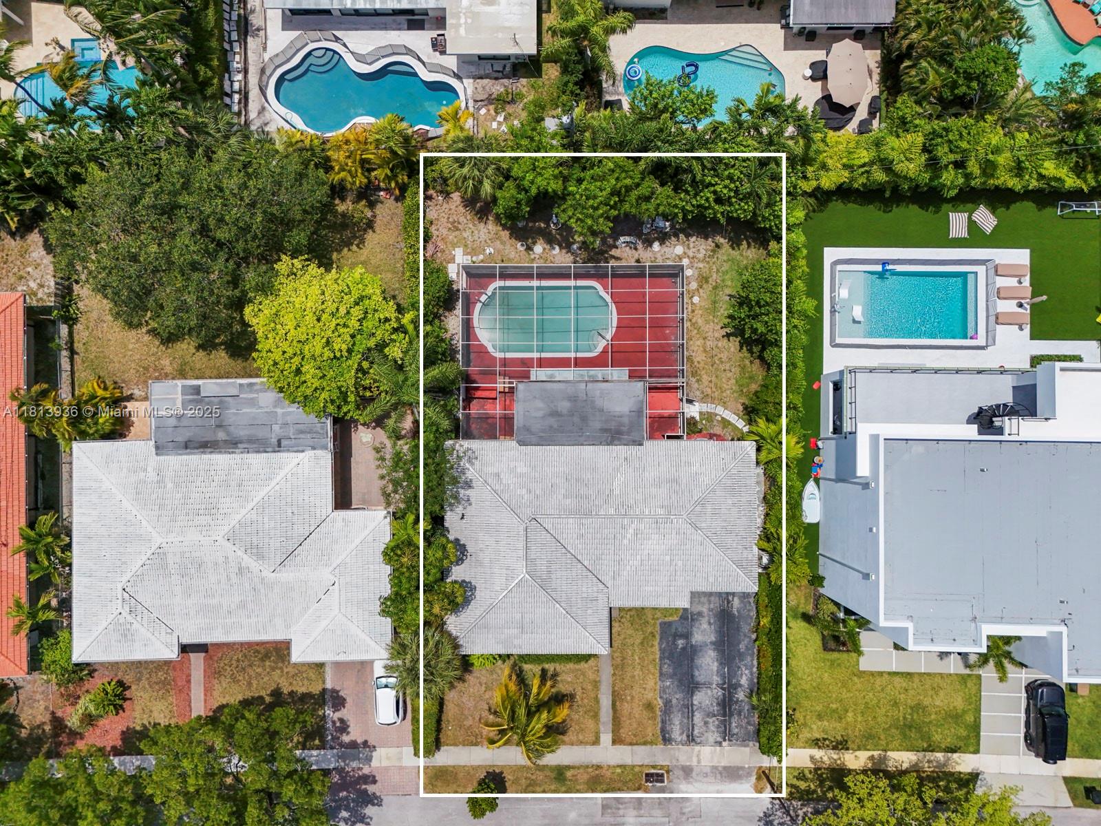 Homes for sale in North Miami, FL | 12480 Keystone Island Dr, North Miami, FL 33181 | MLS# A11813936