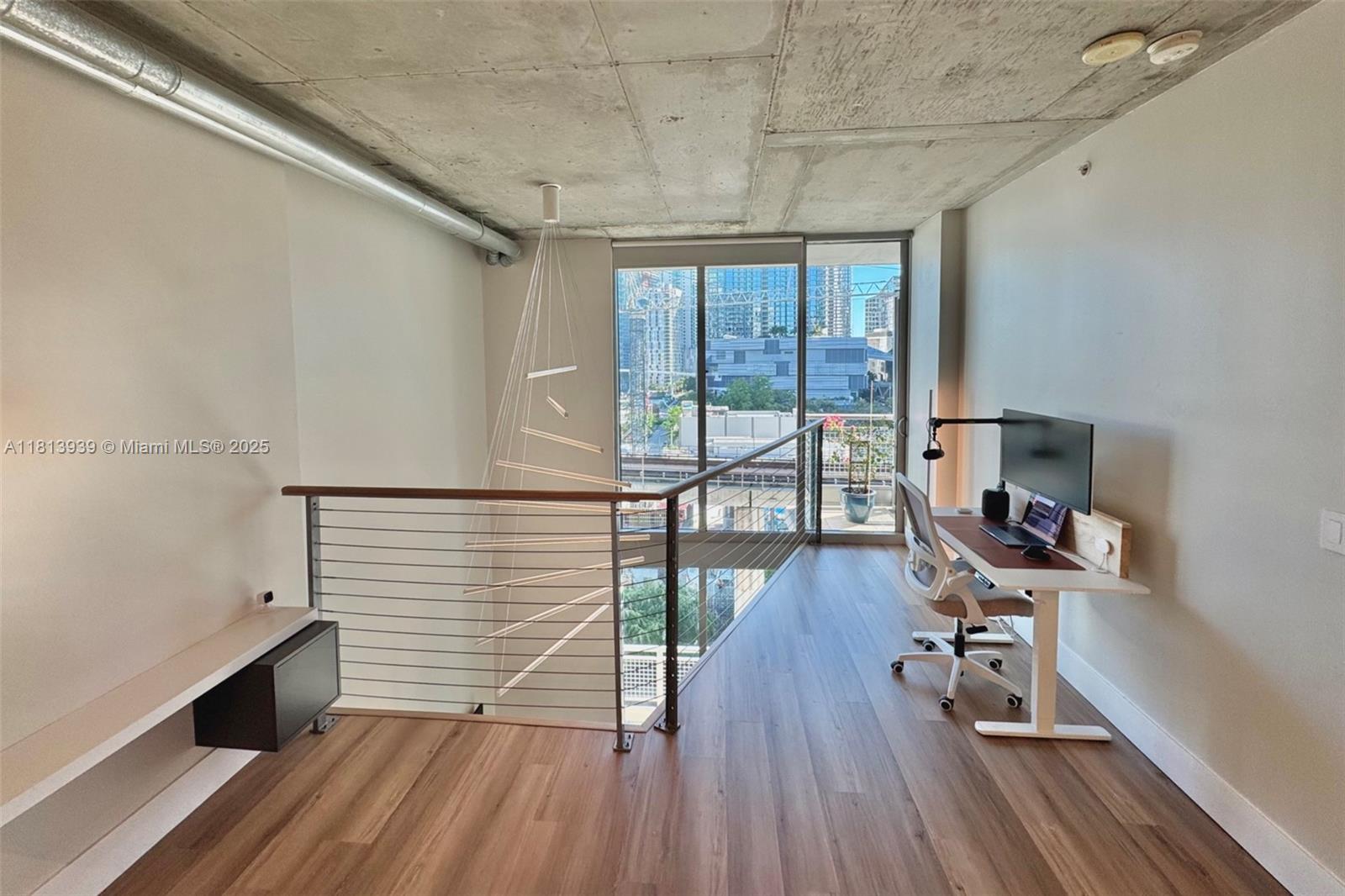 690 SW 1st Ct #1006, Miami FL 33130