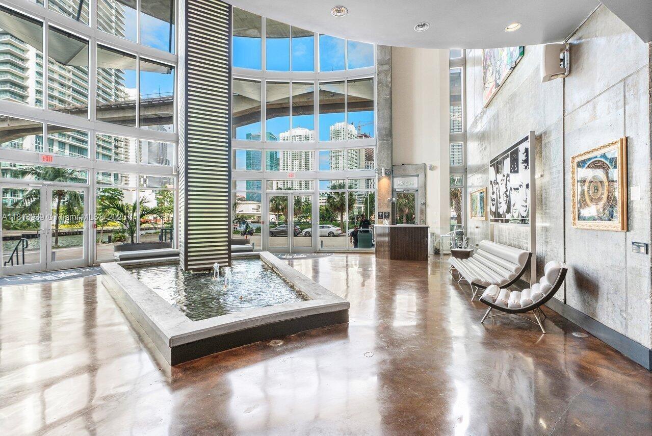 690 SW 1st Ct #1006, Miami FL 33130