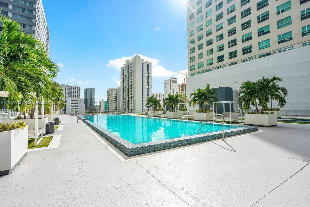 690 SW 1st Ct #1006, Miami FL 33130