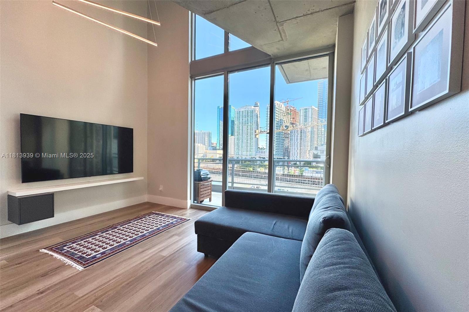 690 SW 1st Ct #1006, Miami FL 33130