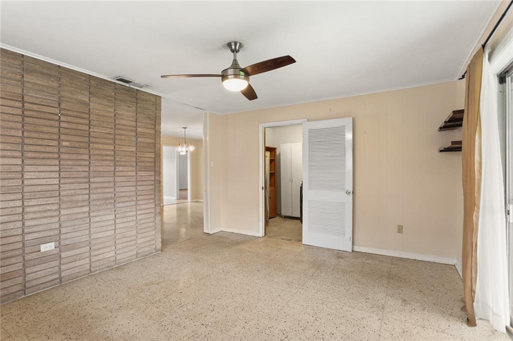 904 W William David Parkway