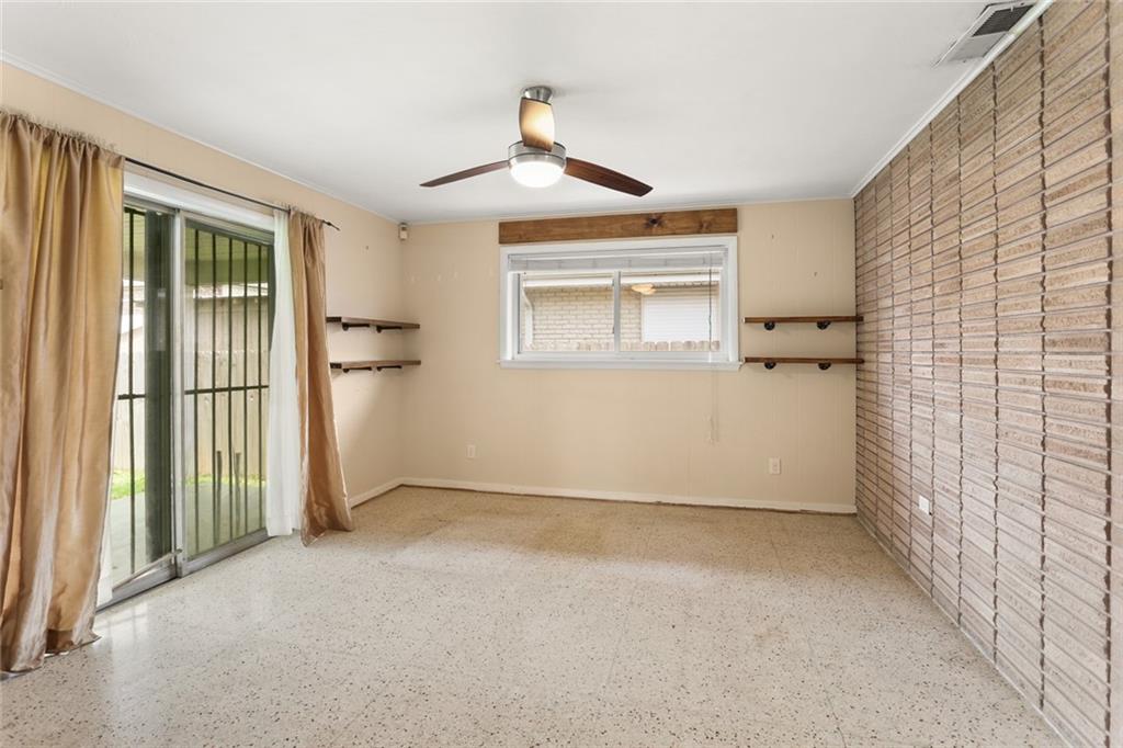 904 W William David Parkway