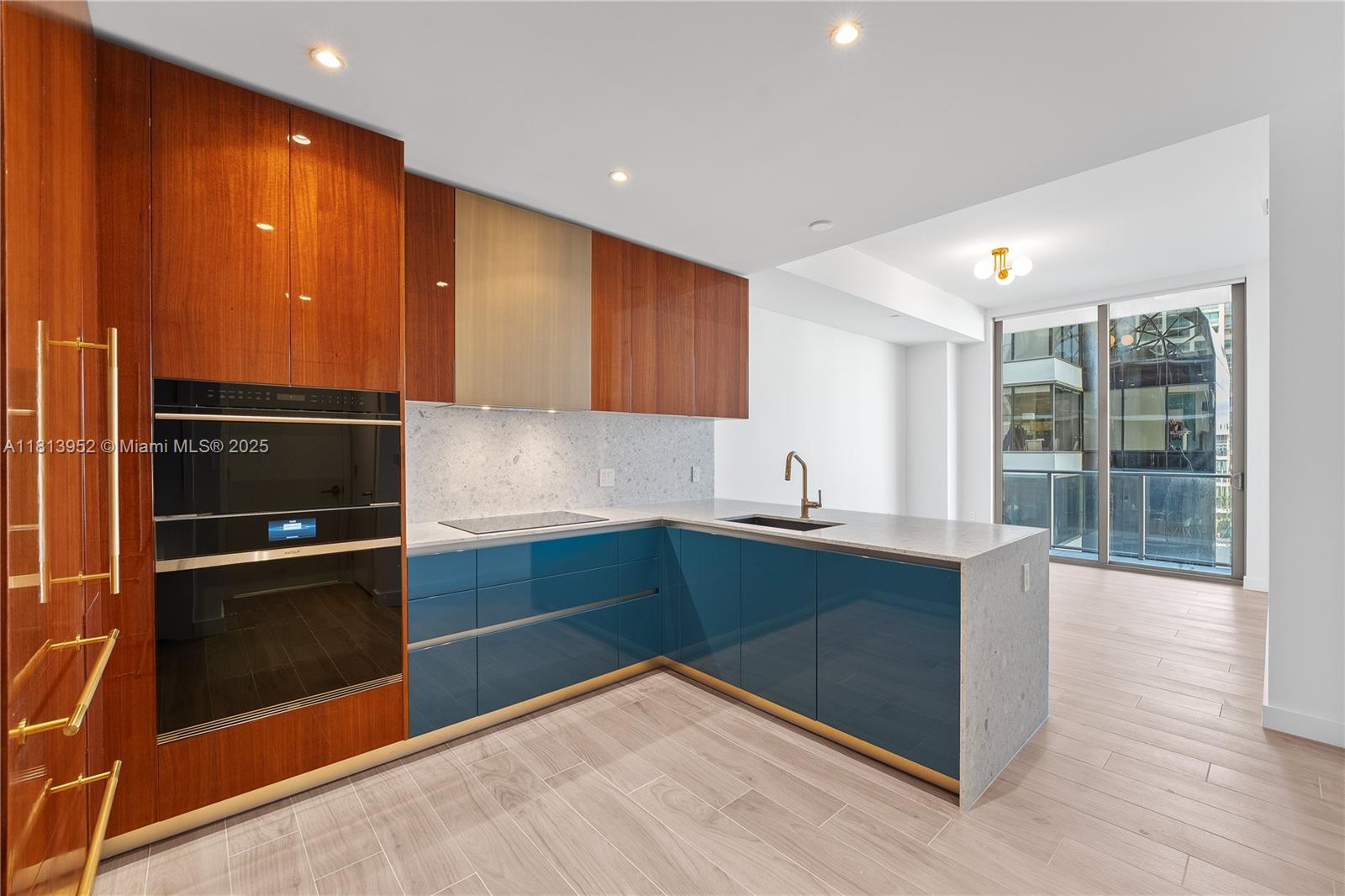 2678 Tigertail Ave #909, Miami FL 33133