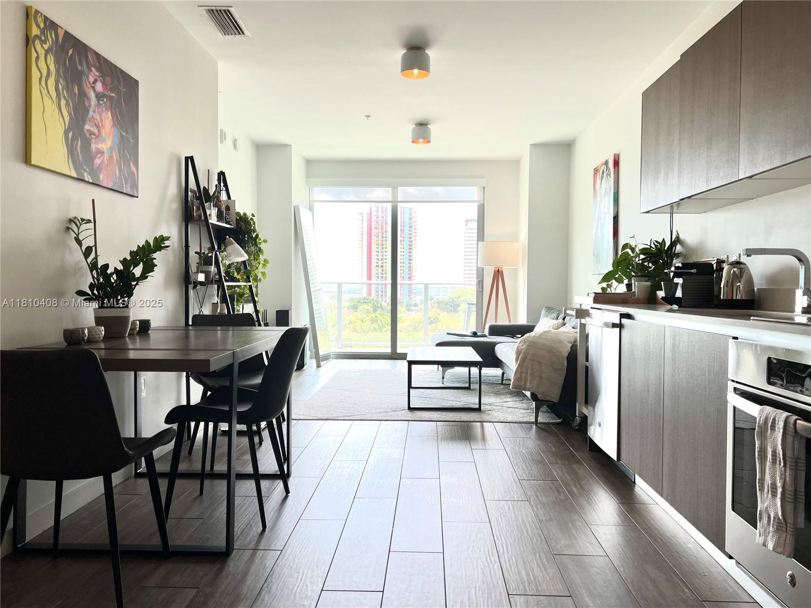 1600 1st Ave Unit 813, Miami, Florida 33129