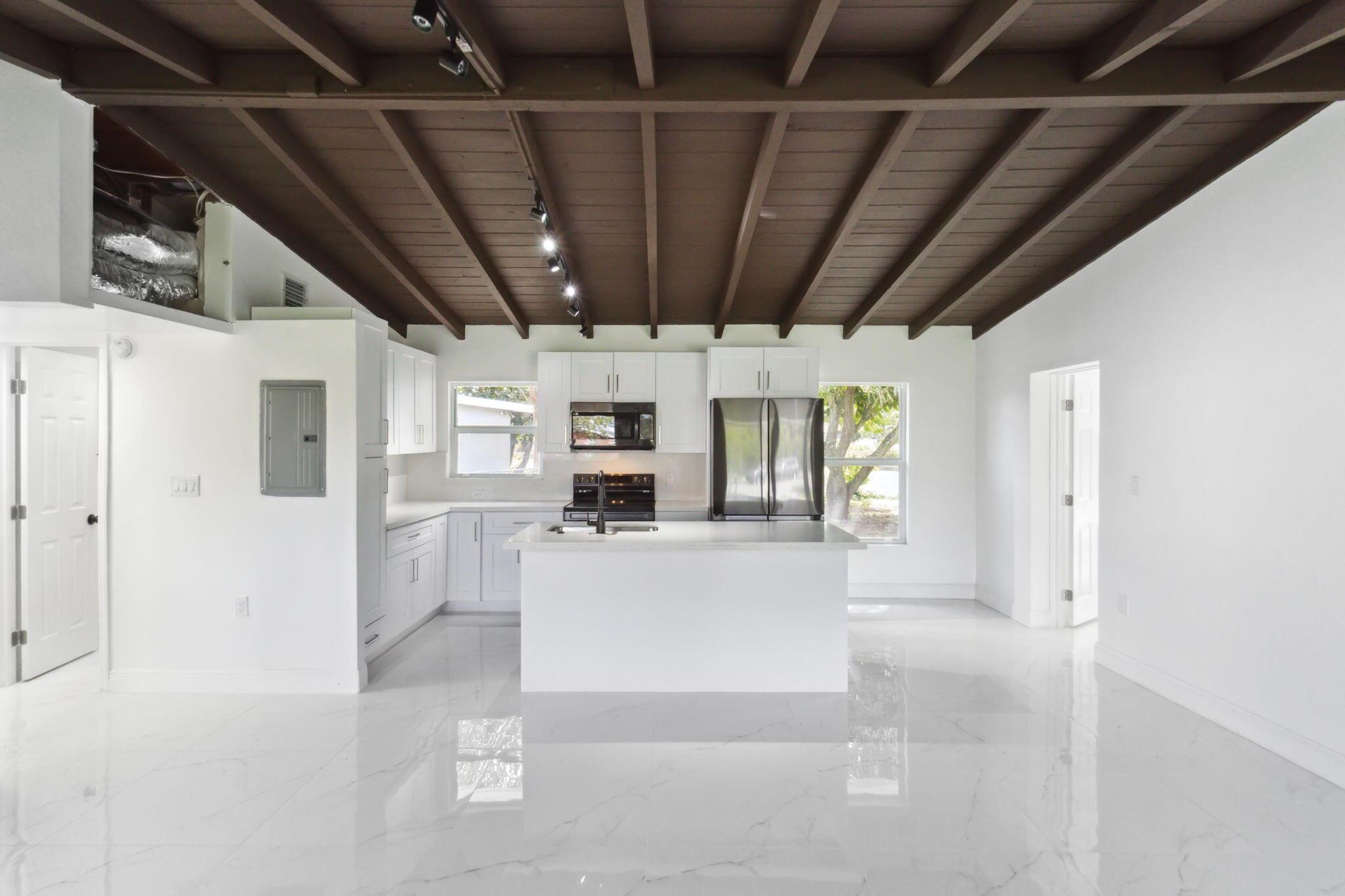 1530 18 Court Fort Lauderdale FL 33311 | R11094779