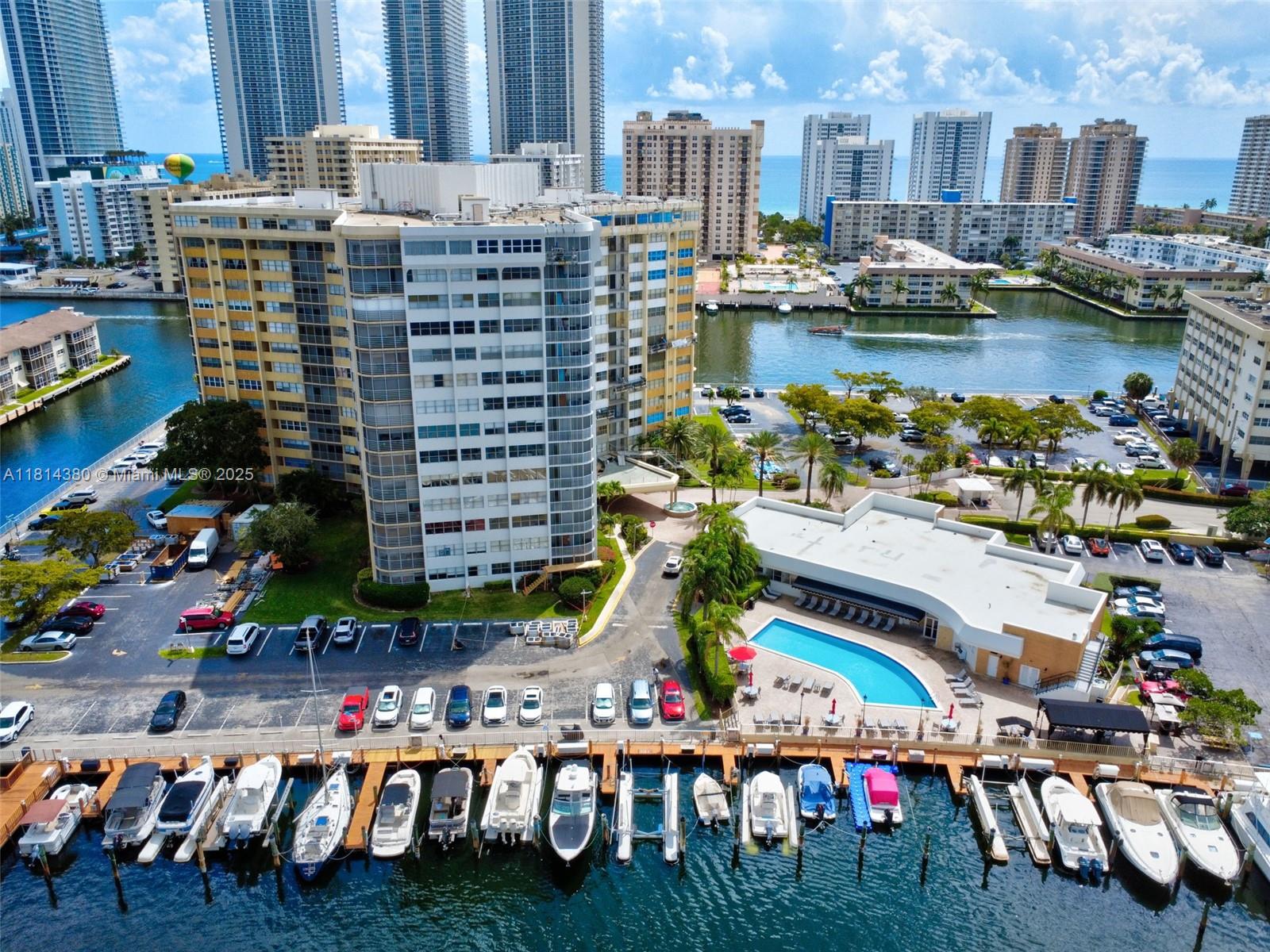 Lake Point Tower Condomin