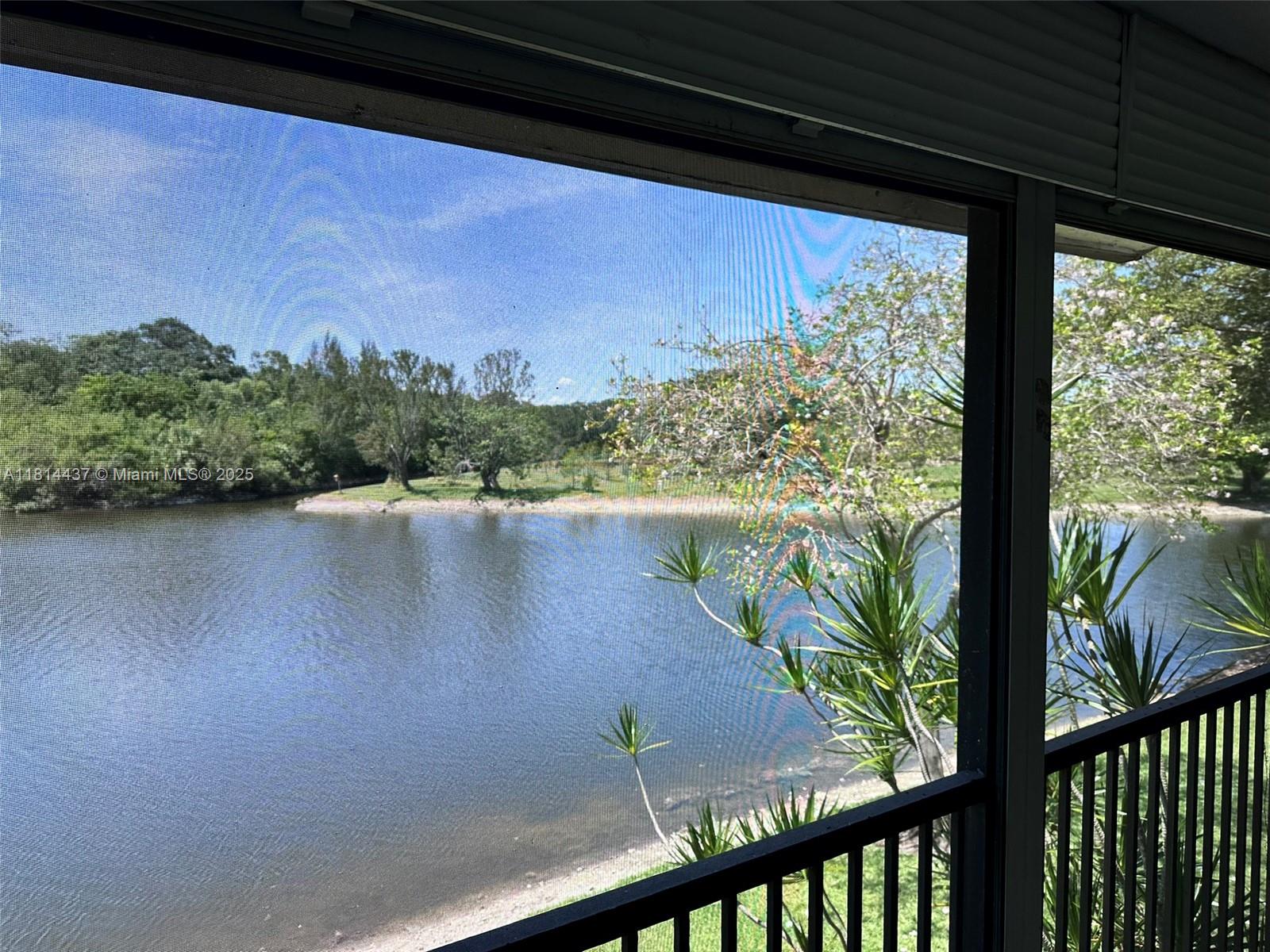 Baywood Village I-A Condo