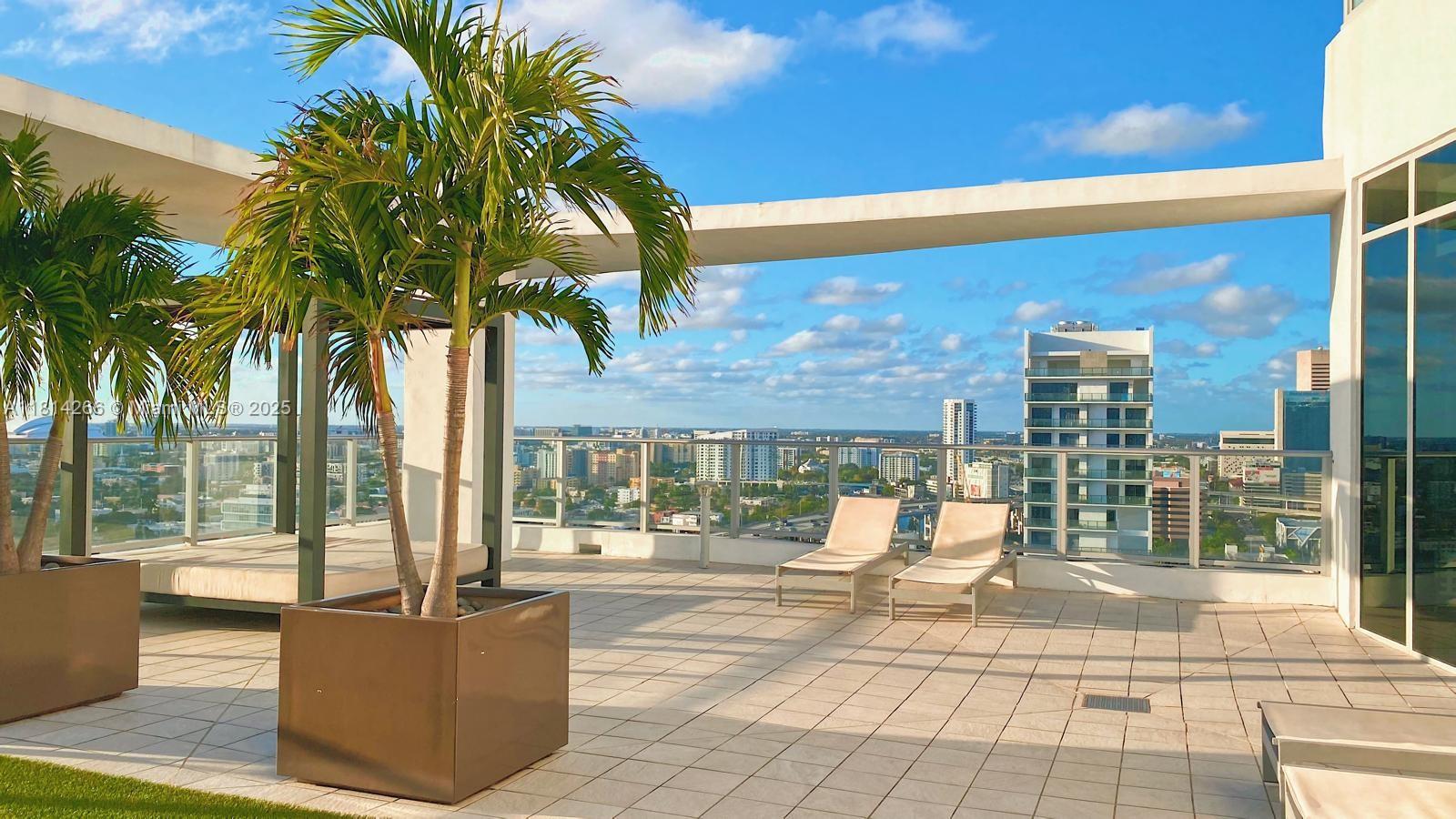 1010 SW 2nd Ave #804, Miami FL 33130